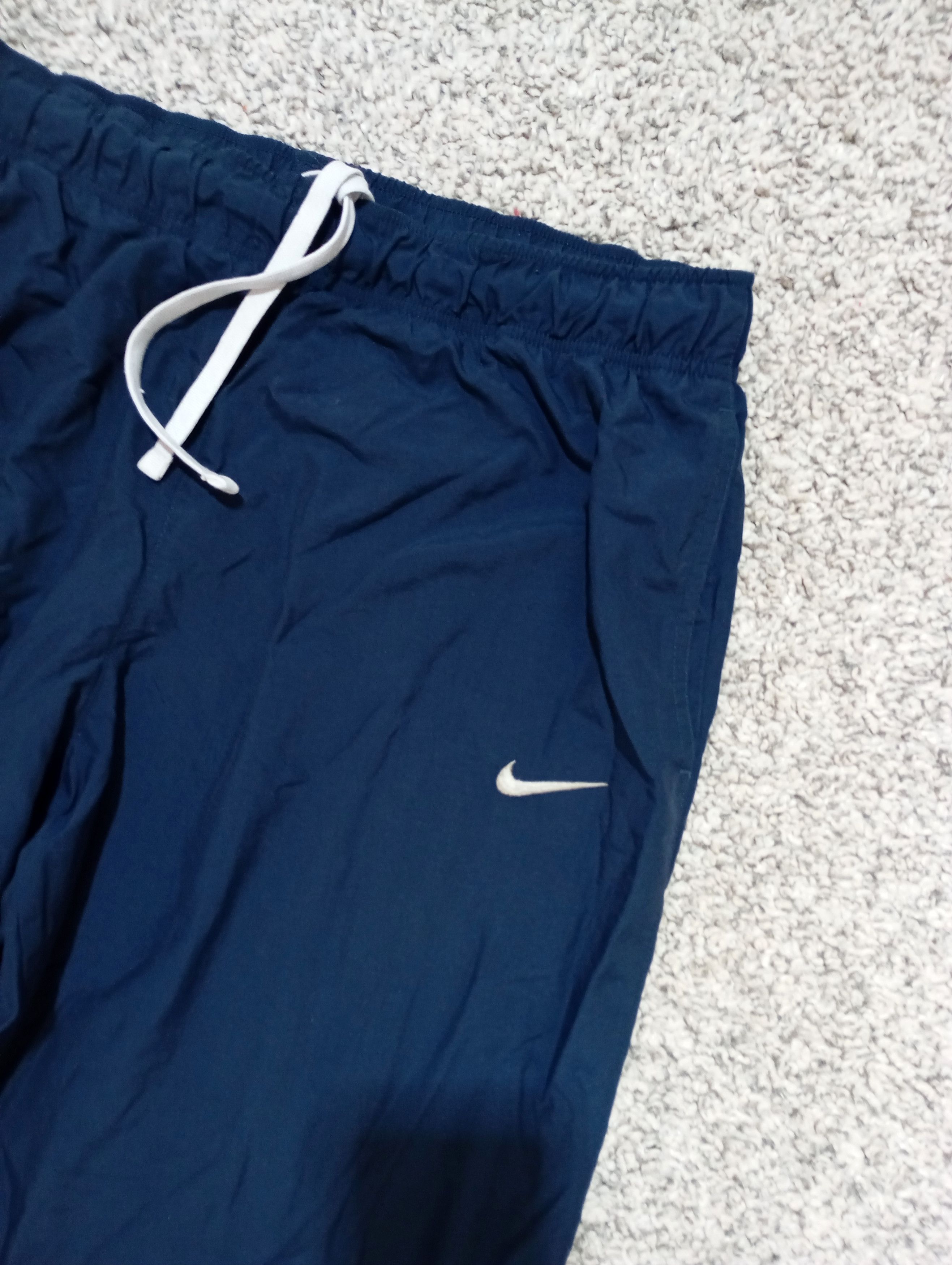 Nike NIKE VINTAGE NYLON BASIC SWOOSH OVERSIZE BAGGY SWEATPANTS Size US 34 / EU 50 - 4 Thumbnail