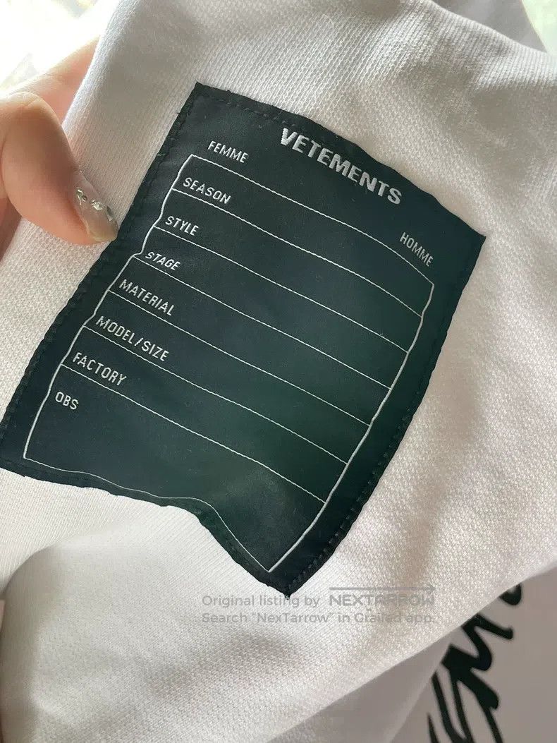 Vetements Vetements White Sweatshirt Size US S / EU 44-46 / 1 - 4 Thumbnail