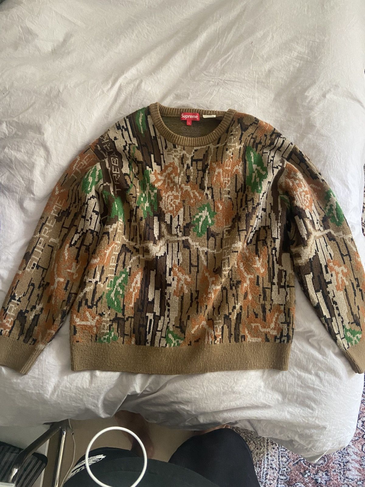 Supreme Supreme Trebark Camo Sweater FW22 Size US L / EU 52-54 / 3 - 1 Thumbnail