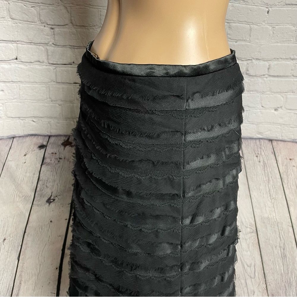 Bcbgmaxazria BCBGMAXAZRIA Black Tiered Lace Silk A-line Skirt Size 0 Size 25" / US 0 / IT 36 - 4 Thumbnail