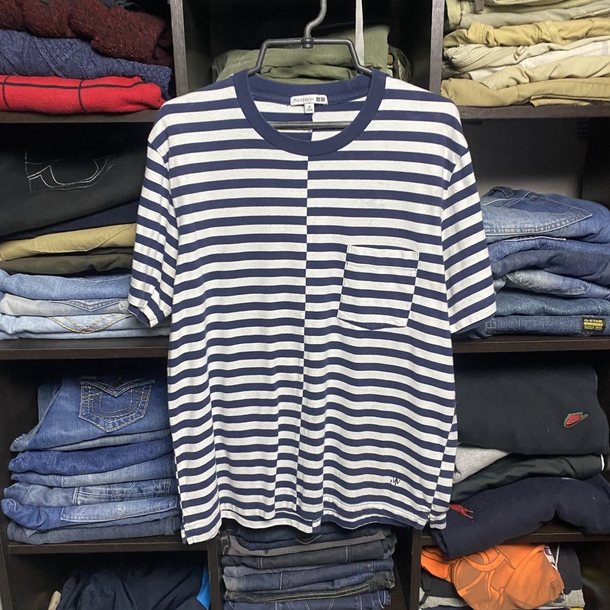 JW Anderson × Uniqlo Luxury J.W. Anderson x Uniqlo Basic small logo designer tee Size US M / EU 48-50 / 2 - 1 Thumbnail