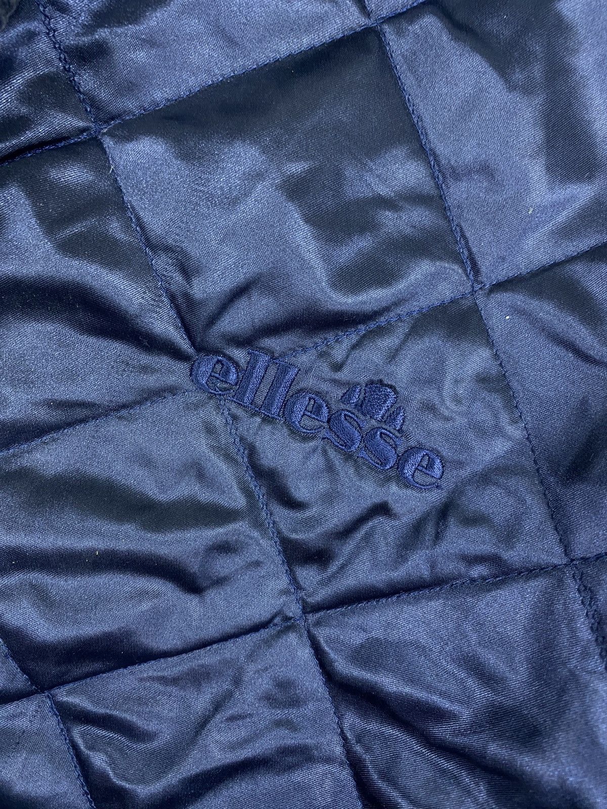 Ellesse Vintage Ellesse Burgundy Reversible Puffer Jacket Size US L / EU 52-54 / 3 - 10 Thumbnail