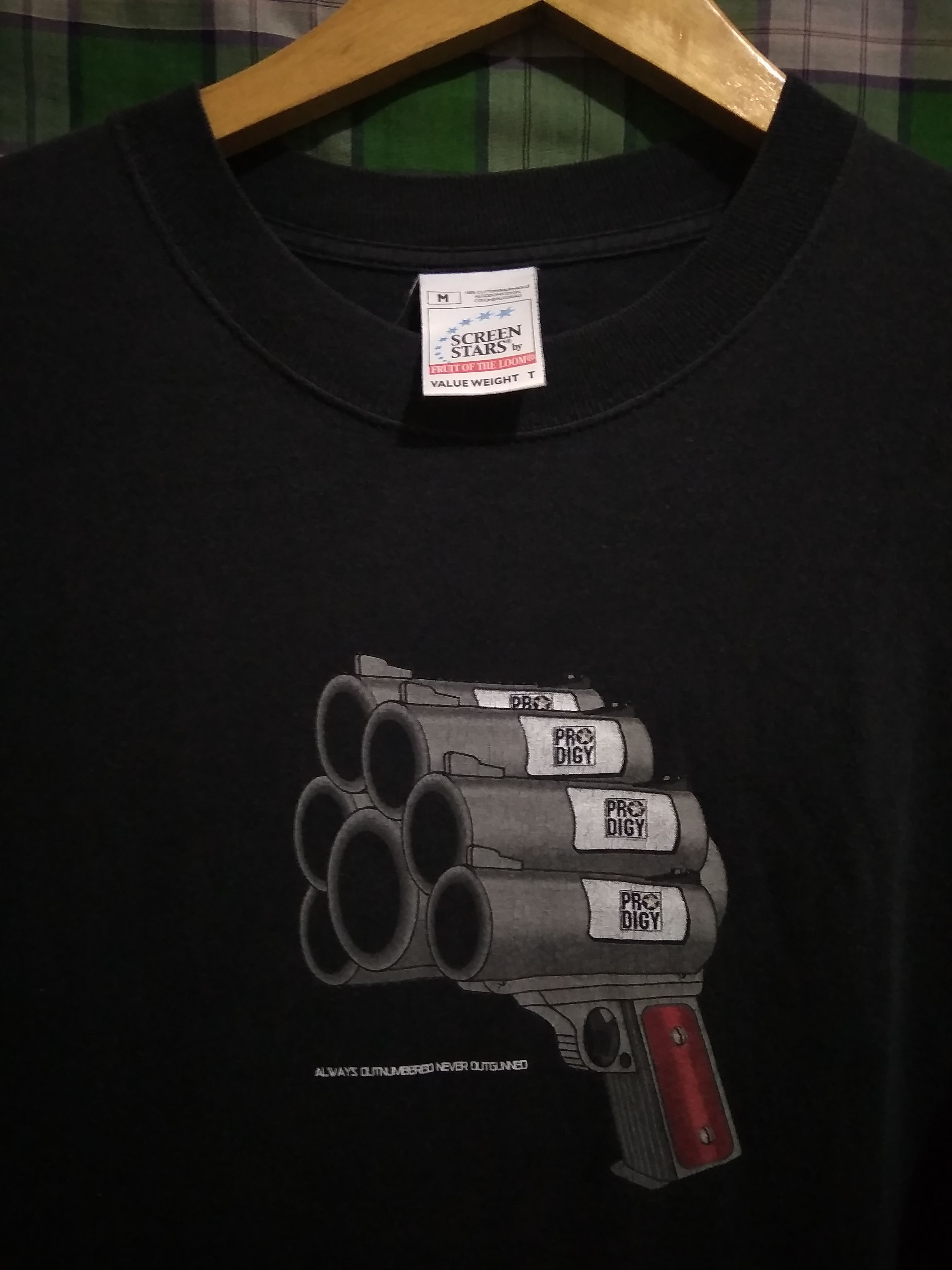 Band Tees Vintage Prodigy Always Outnumbered Never Outgunned rare Size US M / EU 48-50 / 2 - 2 Thumbnail