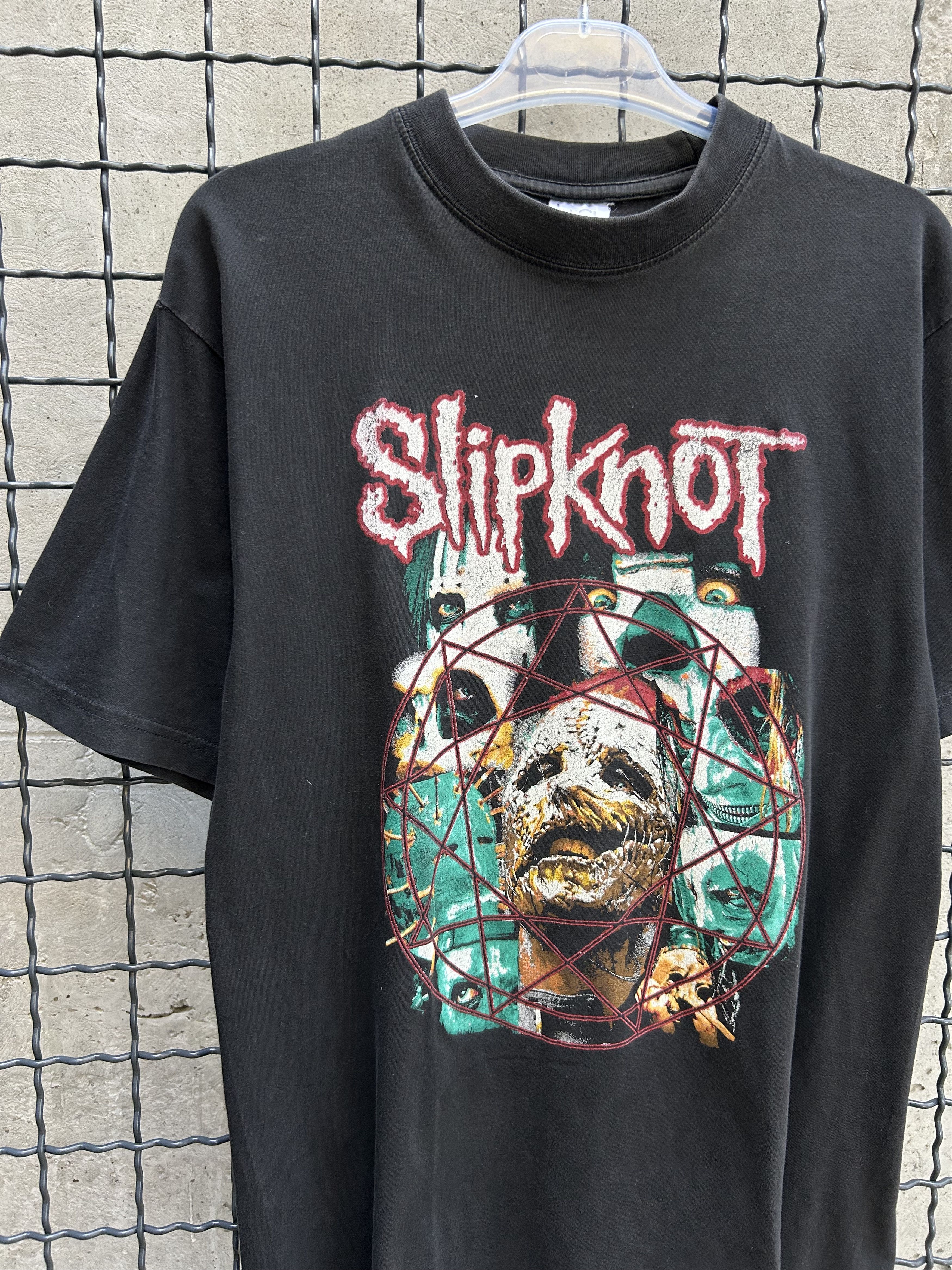Band Tees Vintage 2000s Slipknot Rock Band T-shirt Size US L / EU 52-54 / 3 - 3 Thumbnail