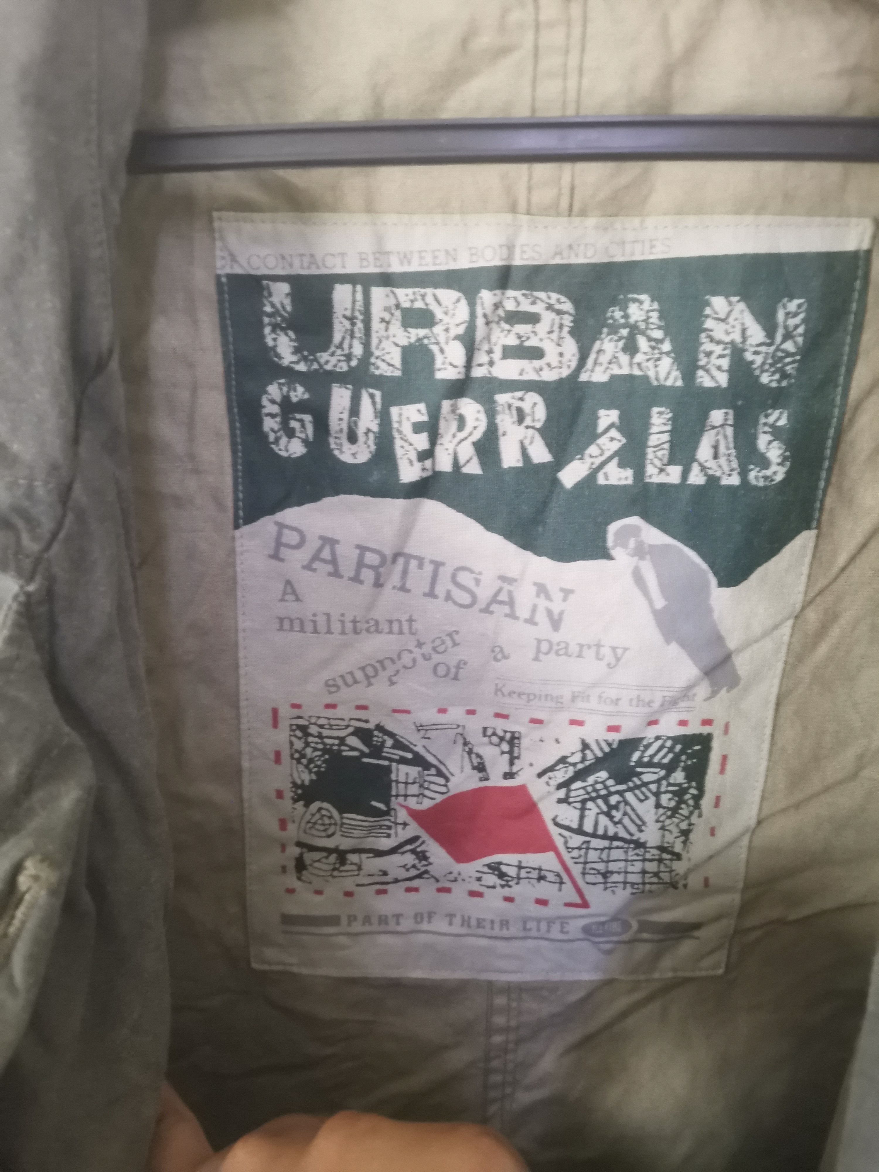 Designer Rare Urban Guerrillas parkas partisan a militant suppoter Size US L / EU 52-54 / 3 - 4 Thumbnail