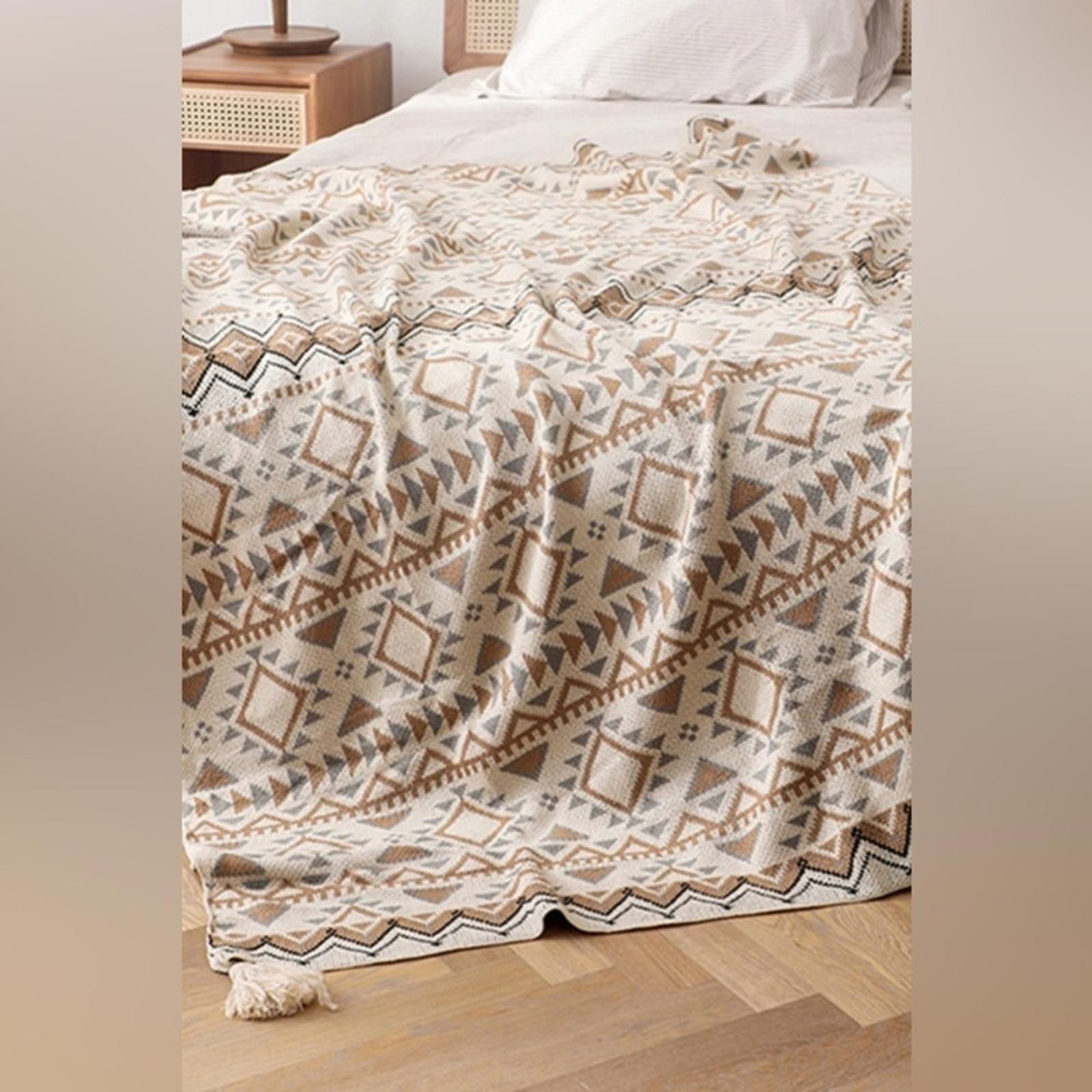Designer Geometric Tassel Throw Blanket NWT​​​​ Size ONE SIZE - 2 Thumbnail