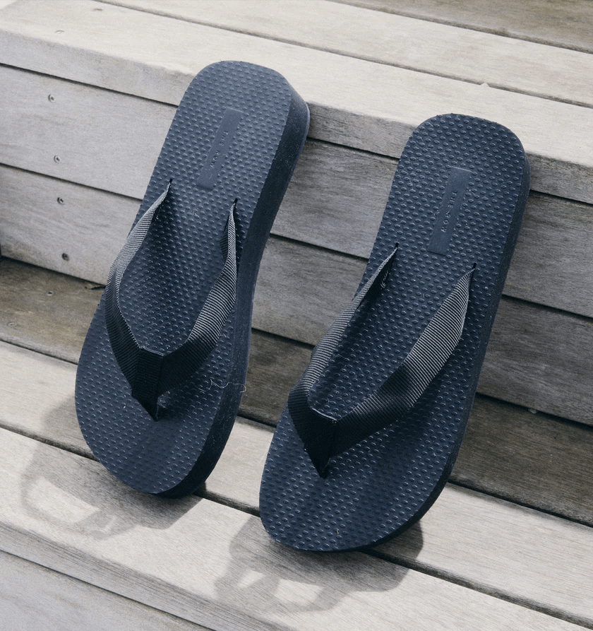 The Row o1h1sh11225 Dune Flatform Sanda in Black Size US 11 / IT 41 - 3 Thumbnail