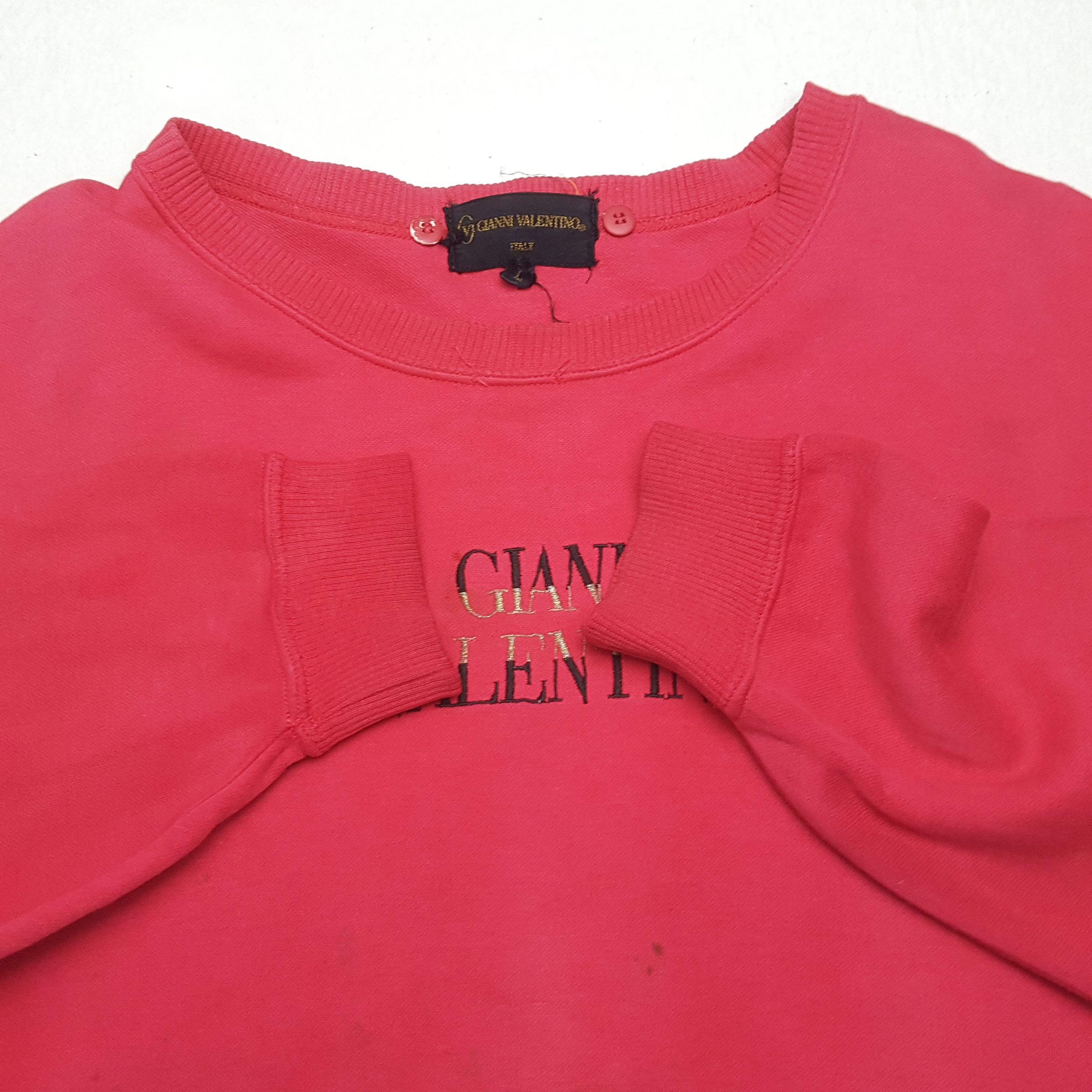 Japanese Brand × Valentino × Vintage Vintage GIANNI VALENTINO Italian Brand Distressed Sweathisrt Size US S / EU 44-46 / 1 - 9 Thumbnail