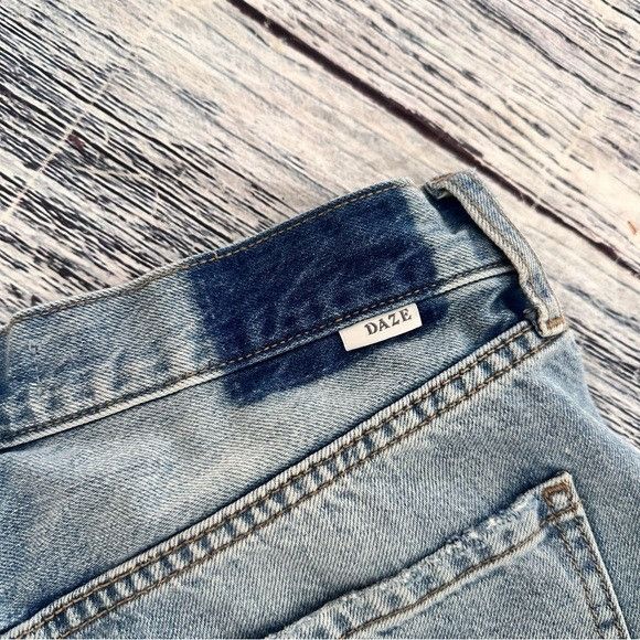 Other DAZE Denim Cropped Wide Leg Distressed Blue Jeans Size 29" - 5 Thumbnail