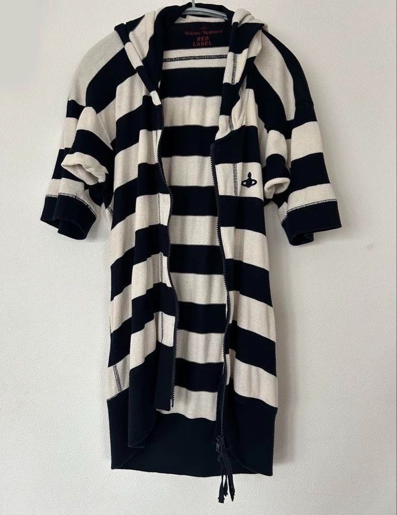 Vivienne Westwood Vivienne Westwood The witch's hooded short-sleeved sweater Size M / US 6-8 / IT 42-44 - 1 Thumbnail