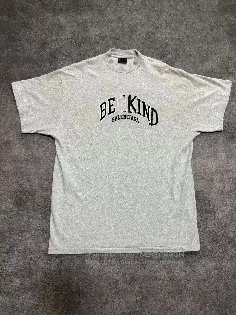 Balenciaga Balenciaga 23FW gray Be Kind patch distressed short sleeved Size US M / EU 48-50 / 2 - 1 Thumbnail