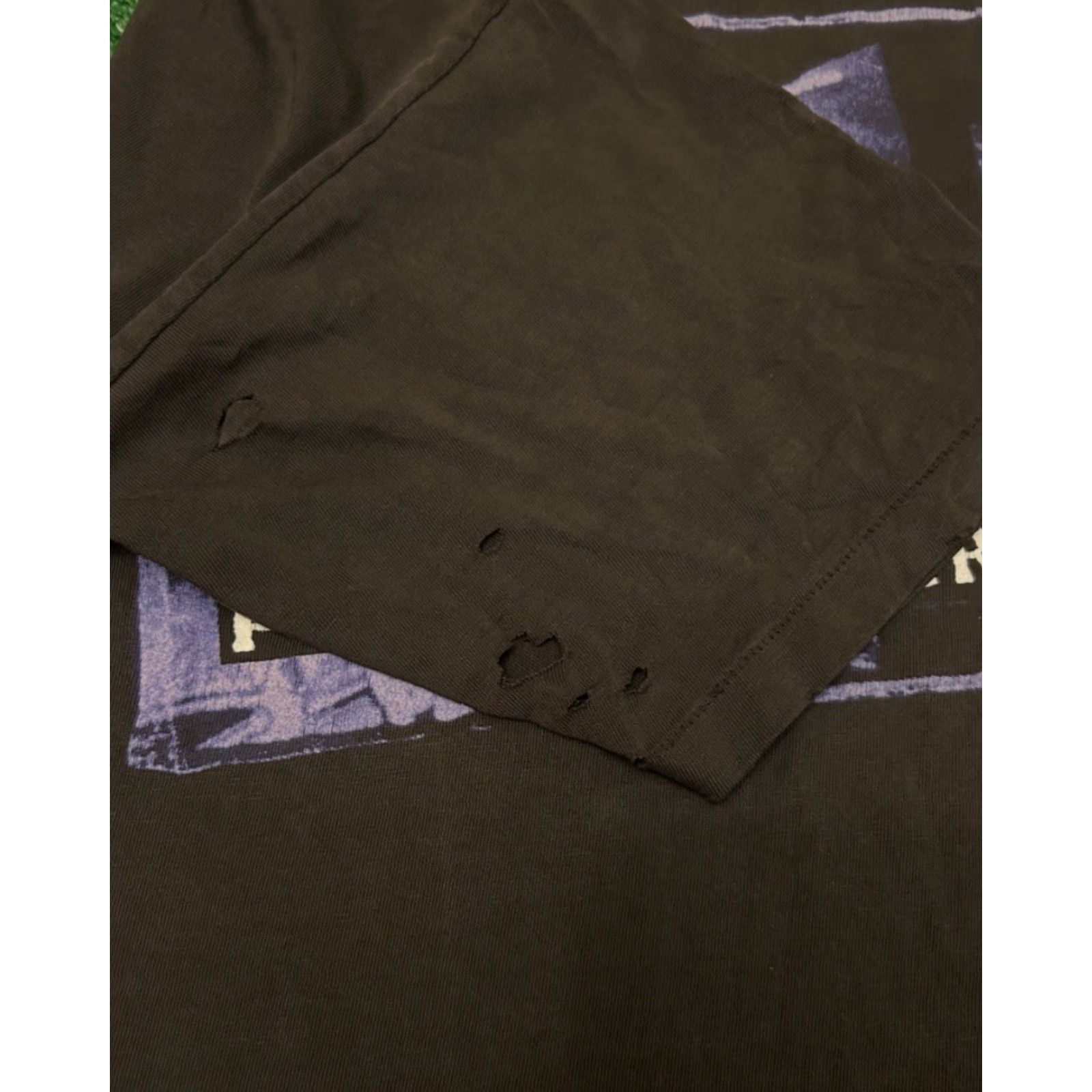 Vintage VINTAGE Naughty By Nature Rap Tee 1995 DRY ROT Distressed Shirt Mens XL 90s Hip Hop Vintage Shirt Black Size US XL / EU 56 / 4 - 4 Thumbnail