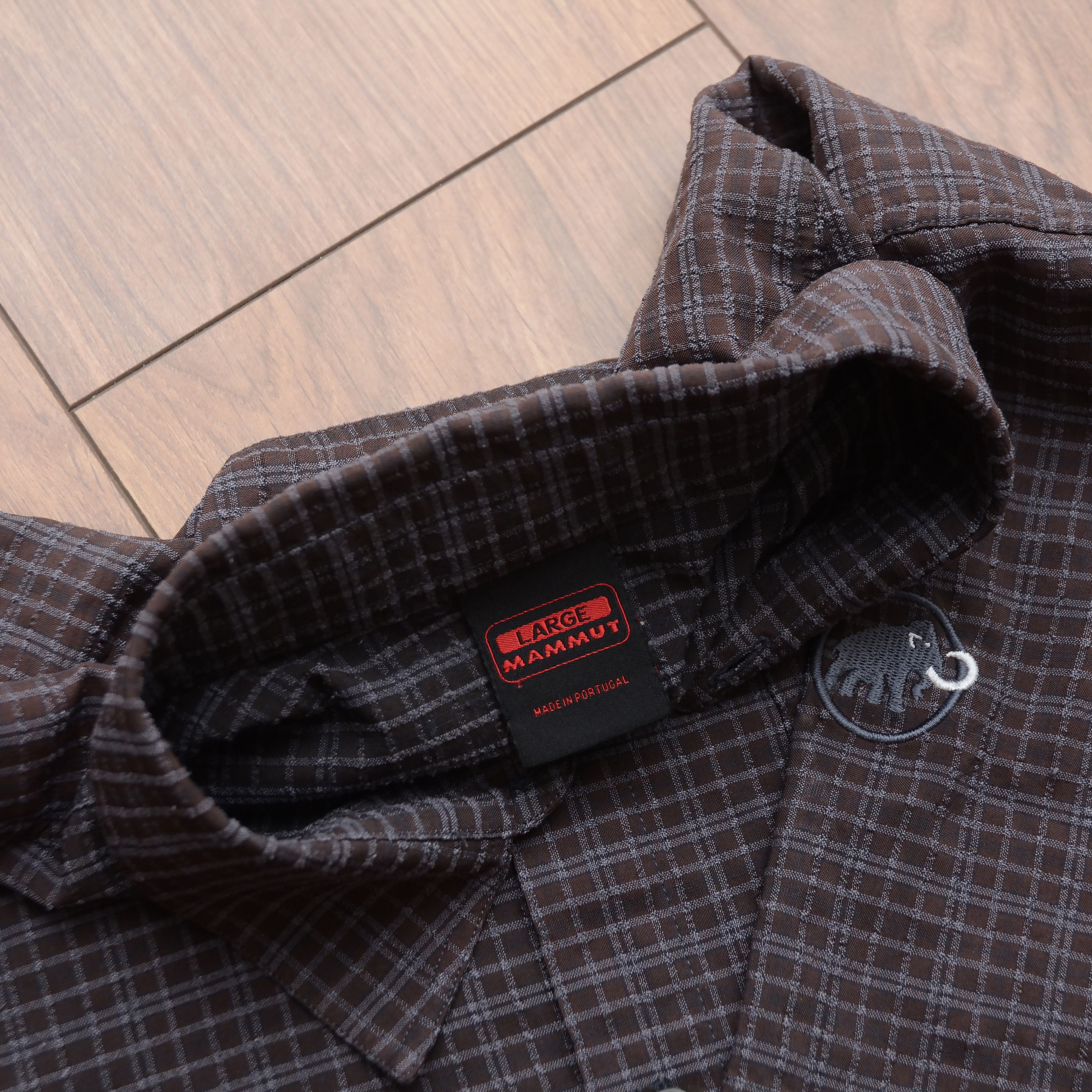 Mammut Mammut Swiss Technology Outdoor Button Up Shirt Size US L / EU 52-54 / 3 - 11 Thumbnail