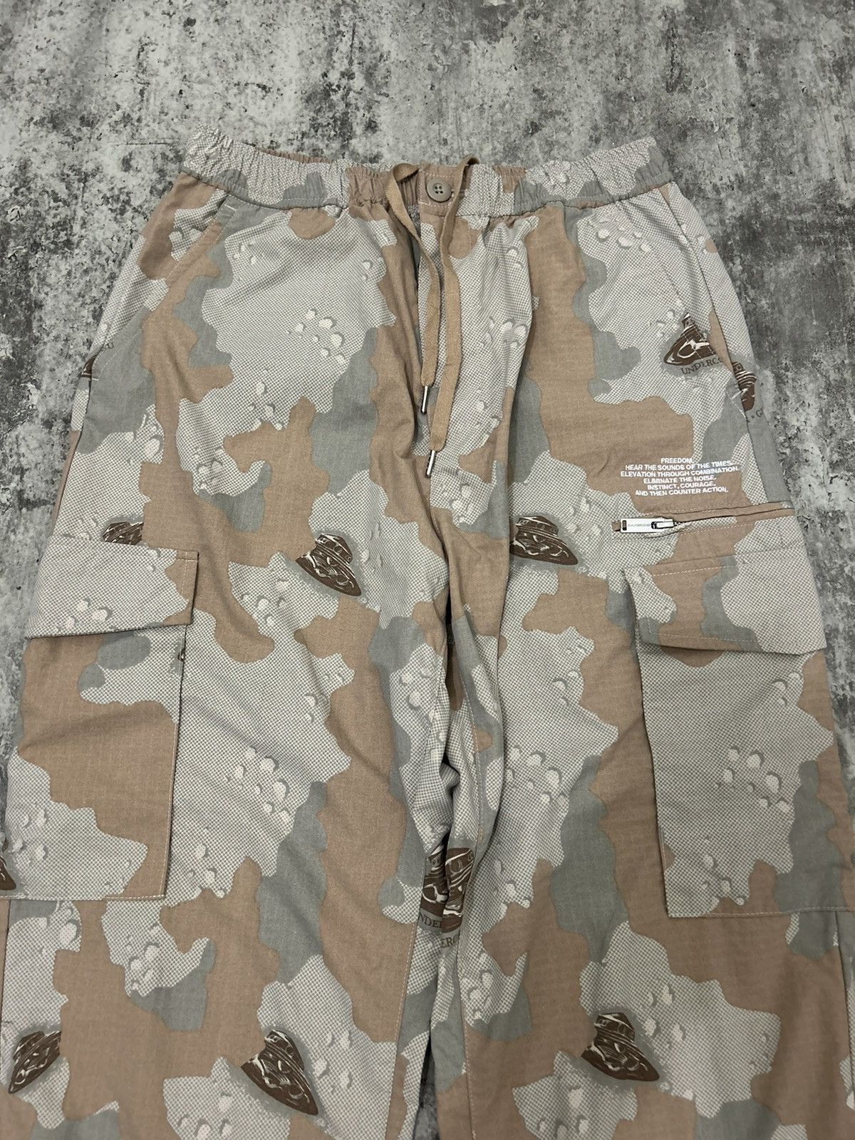 GU × Undercover Undercover x GU Military Camouflage Cargo Pans Size US 30 / EU 46 - 4 Thumbnail