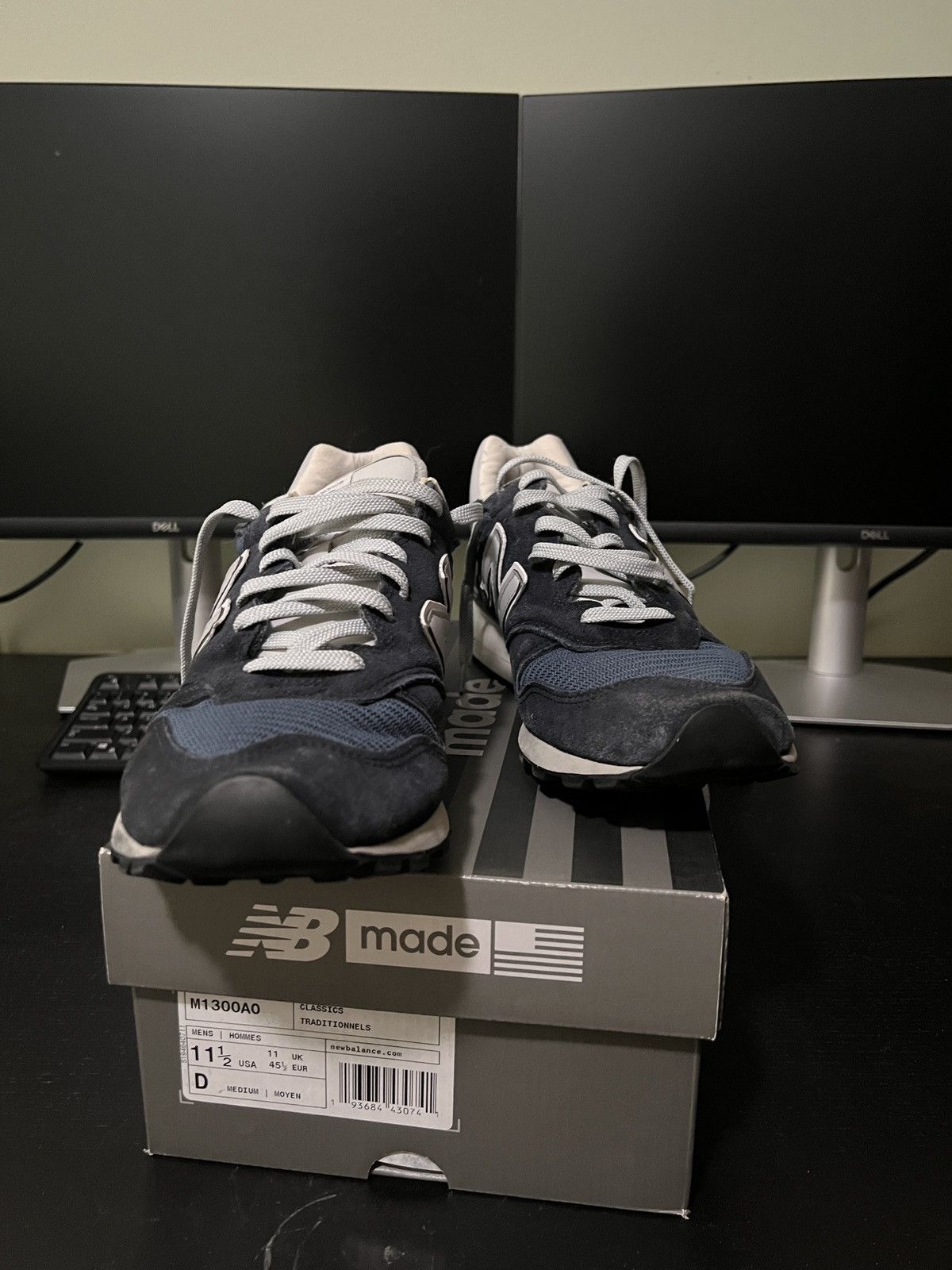 New Balance New Balance M1300AO Size US 11.5 / EU 44-45 - 2 Thumbnail