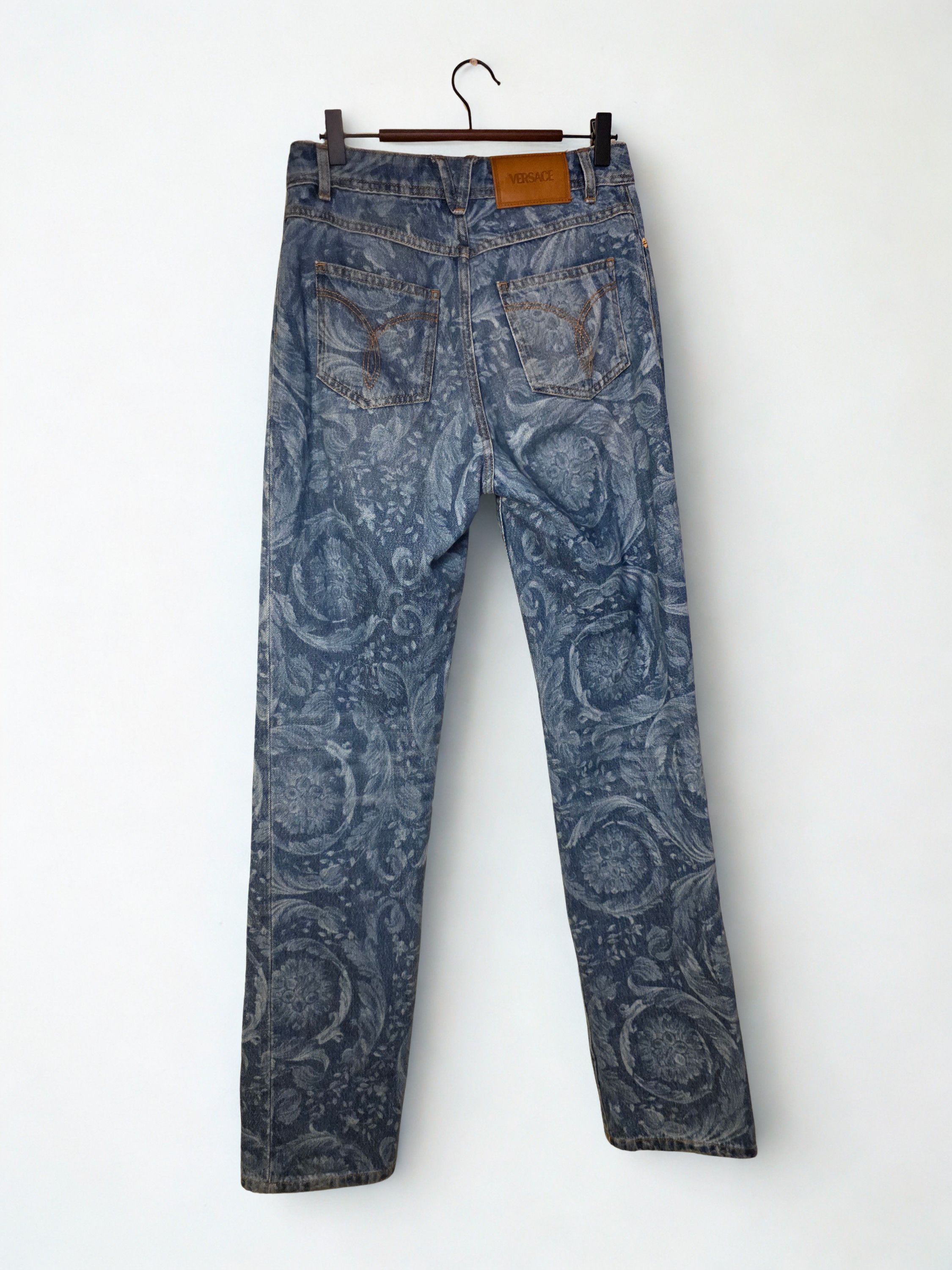 Versace Versace Baroque Print Jeans Gold Medusa Hardware Size 25" / US 0 / IT 36 - 2 Thumbnail