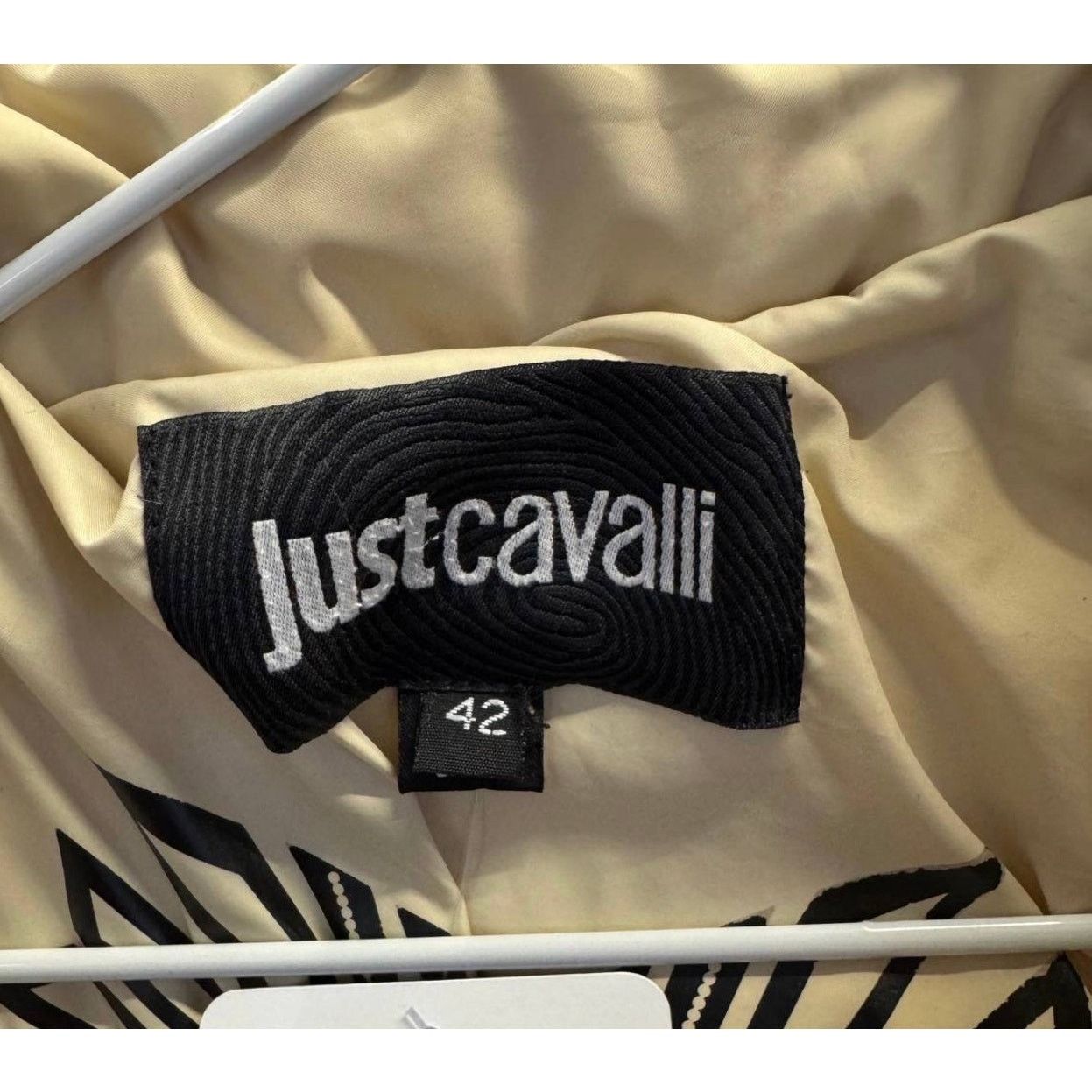 Just Cavalli Just Cavalli White Down Coat with Raccoon Fur - Size 42/M Size M / US 6-8 / IT 42-44 - 7 Thumbnail
