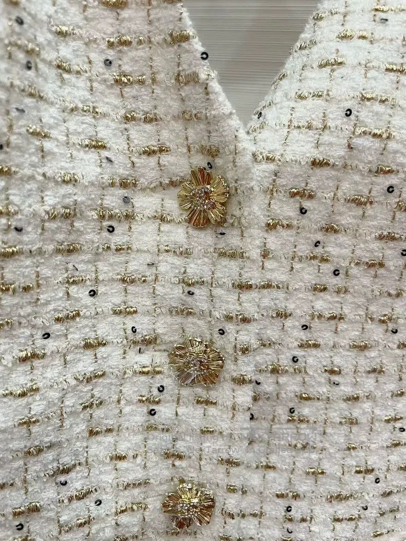 Chanel Chanel 26C white gold hanni hanging neck vest Size XS / US 0-2 / IT 36-38 - 2 Thumbnail
