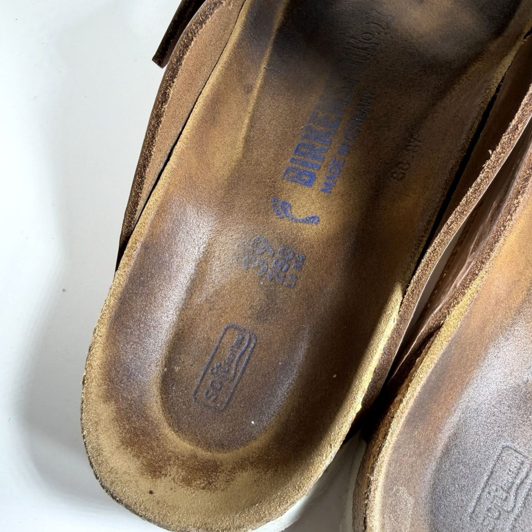Birkenstock Birkenstock Arizona Buckle Narrow Fit Birko Flor Sandals COPPER EU 39 Ladies 8 Size US 8 / IT 38 - 7 Thumbnail