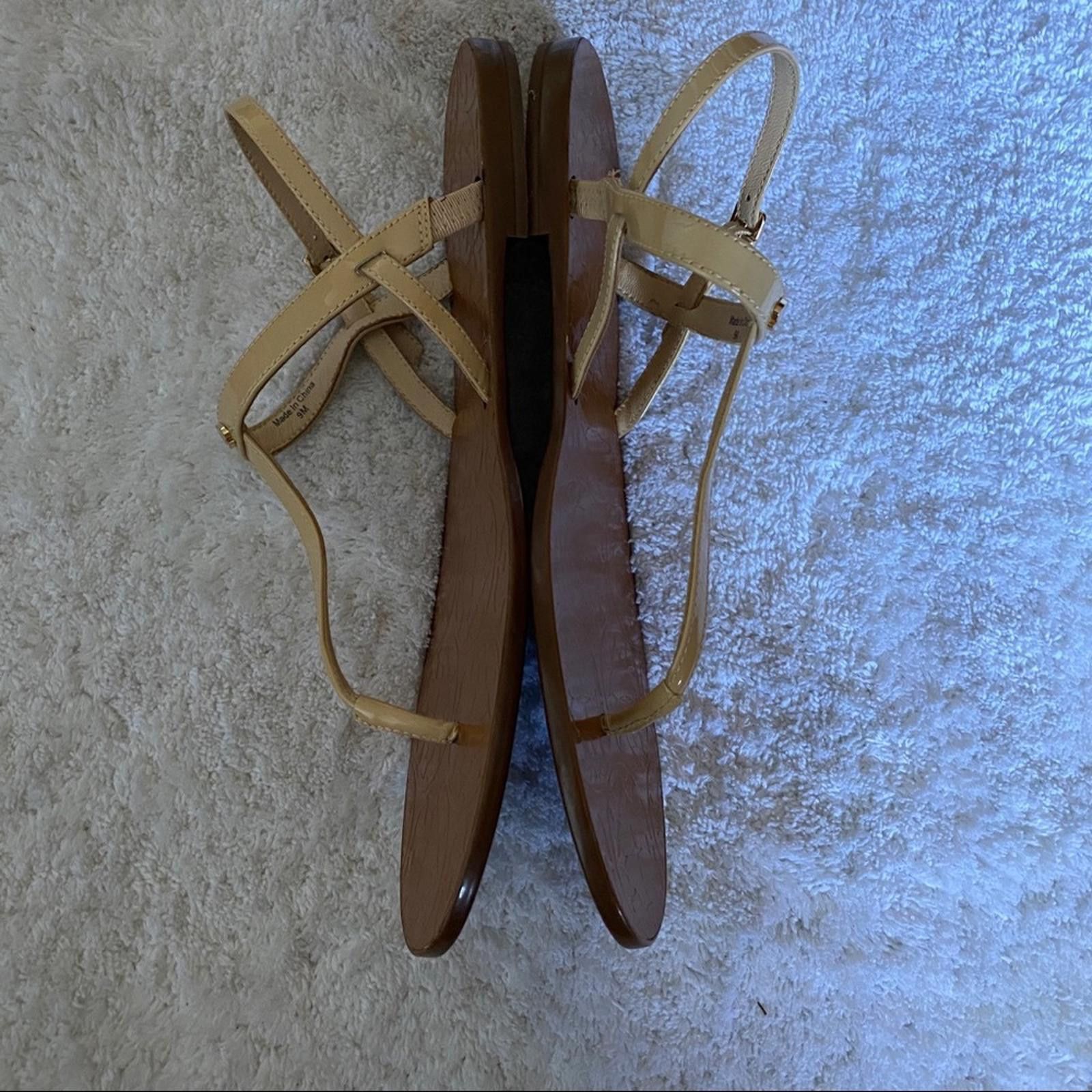 Other Kate Spade Tan Patent Leather Sandal Size US 9 / IT 39 - 7 Thumbnail