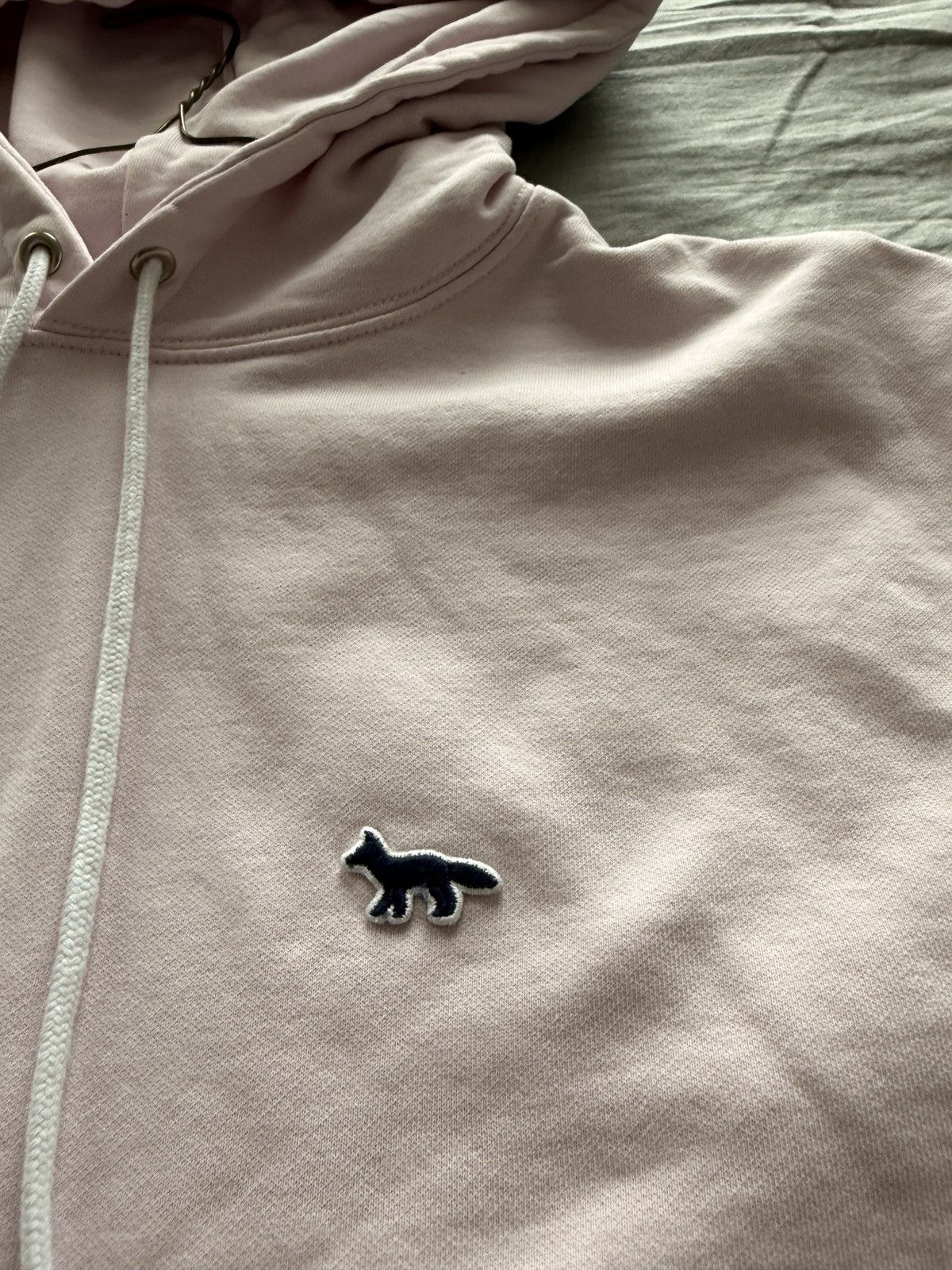 Maison Kitsune Maison Kitsuné Fox Patch Hoodie – Light Pink | Size L Size L / US 10 / IT 46 - 3 Thumbnail