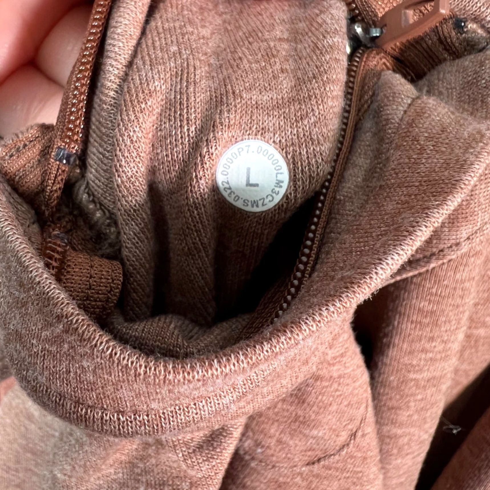 Lululemon Lululemon Men Button-Up Shirt Brown Long Sleeve Casual Size US L / EU 52-54 / 3 - 3 Thumbnail