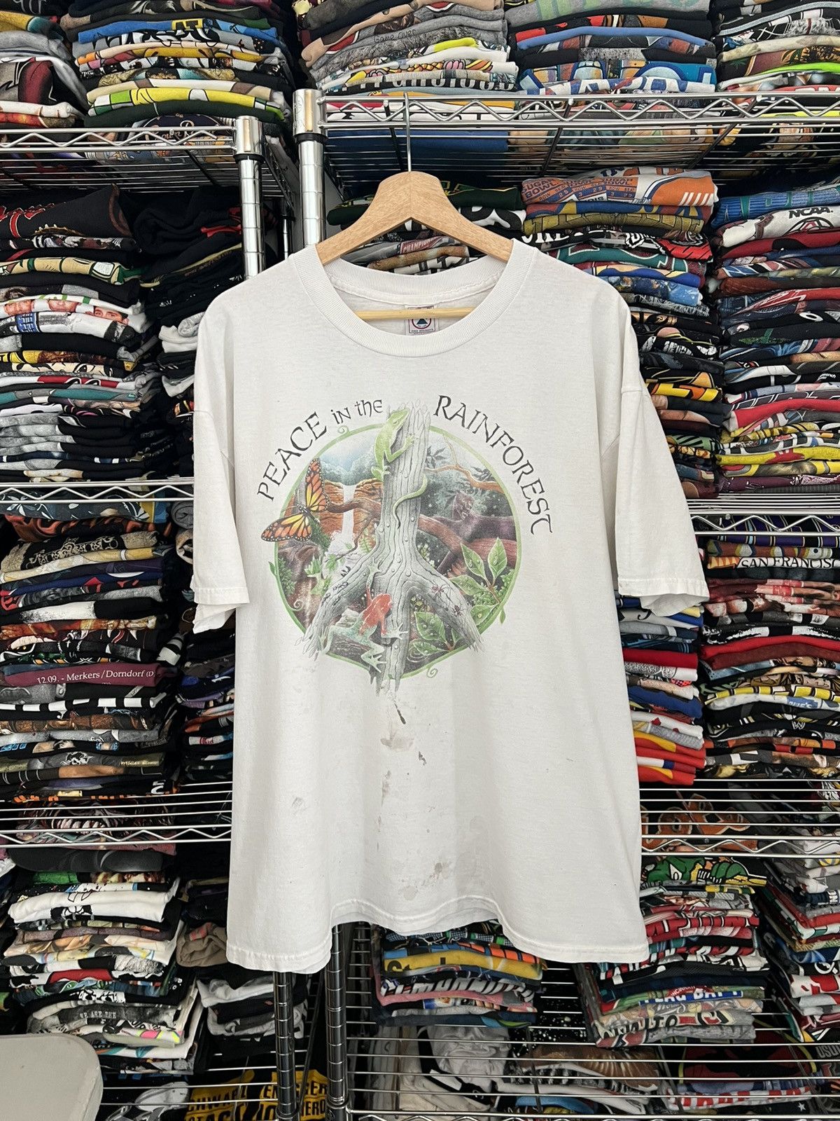 Habitat 90s Peace in the Rainforest Nature Animals Love Tee Size US XL / EU 56 / 4 - 1 Thumbnail