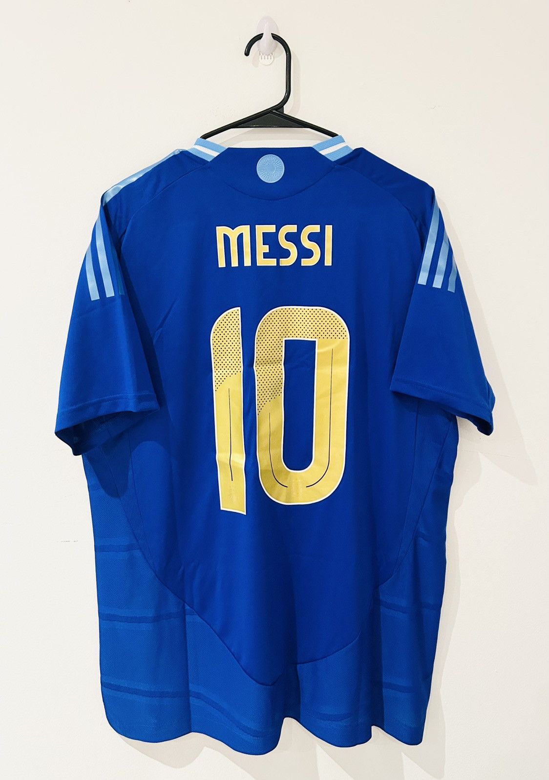 Adidas Messi Argentina 2024 Away Player Jersey BNWT Size US L / EU 52-54 / 3 - 2 Thumbnail