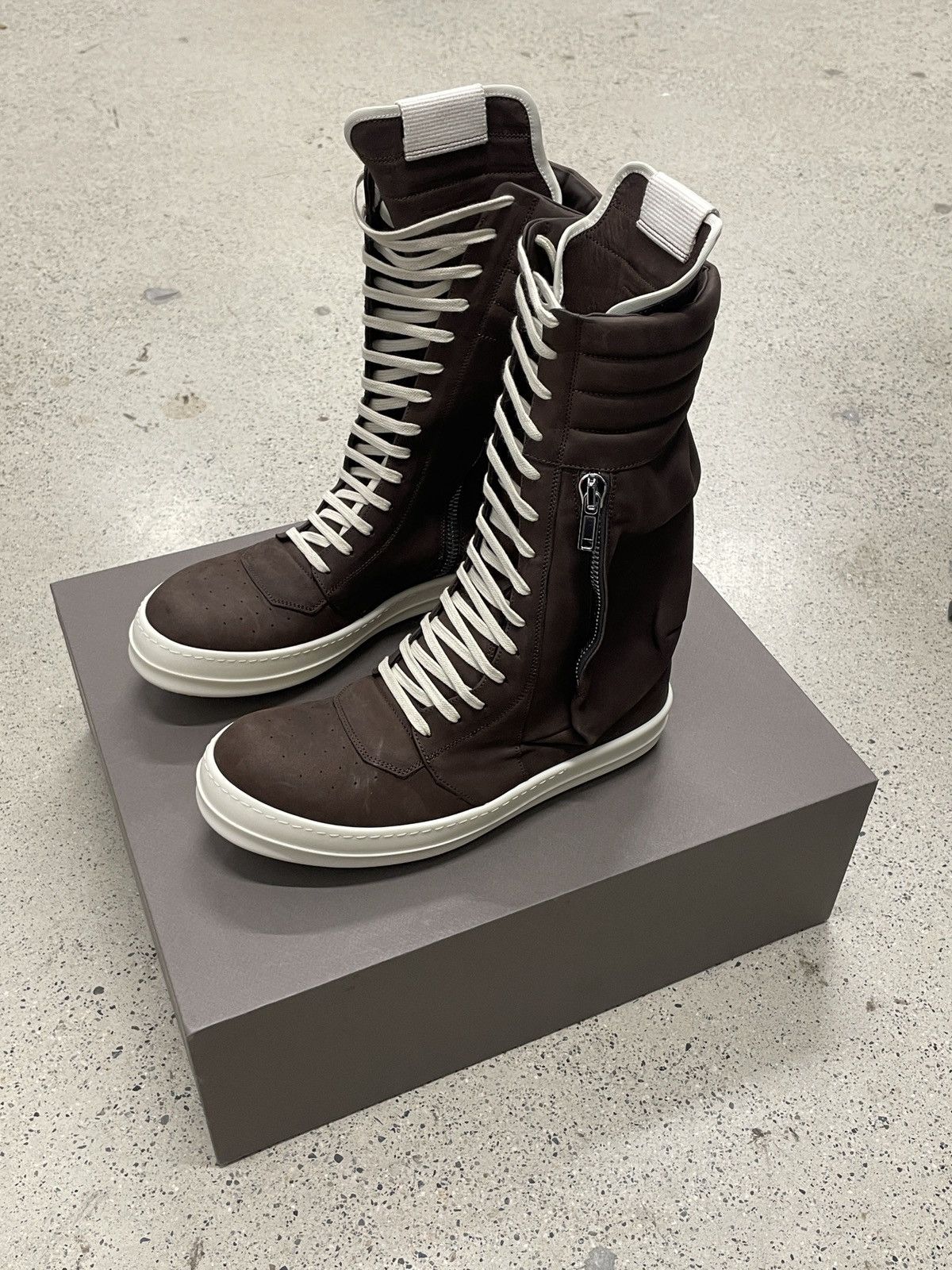 image of Fw23 Luxor Rick Owens Cargobasket Size 42 Shoes in Brown, Men's