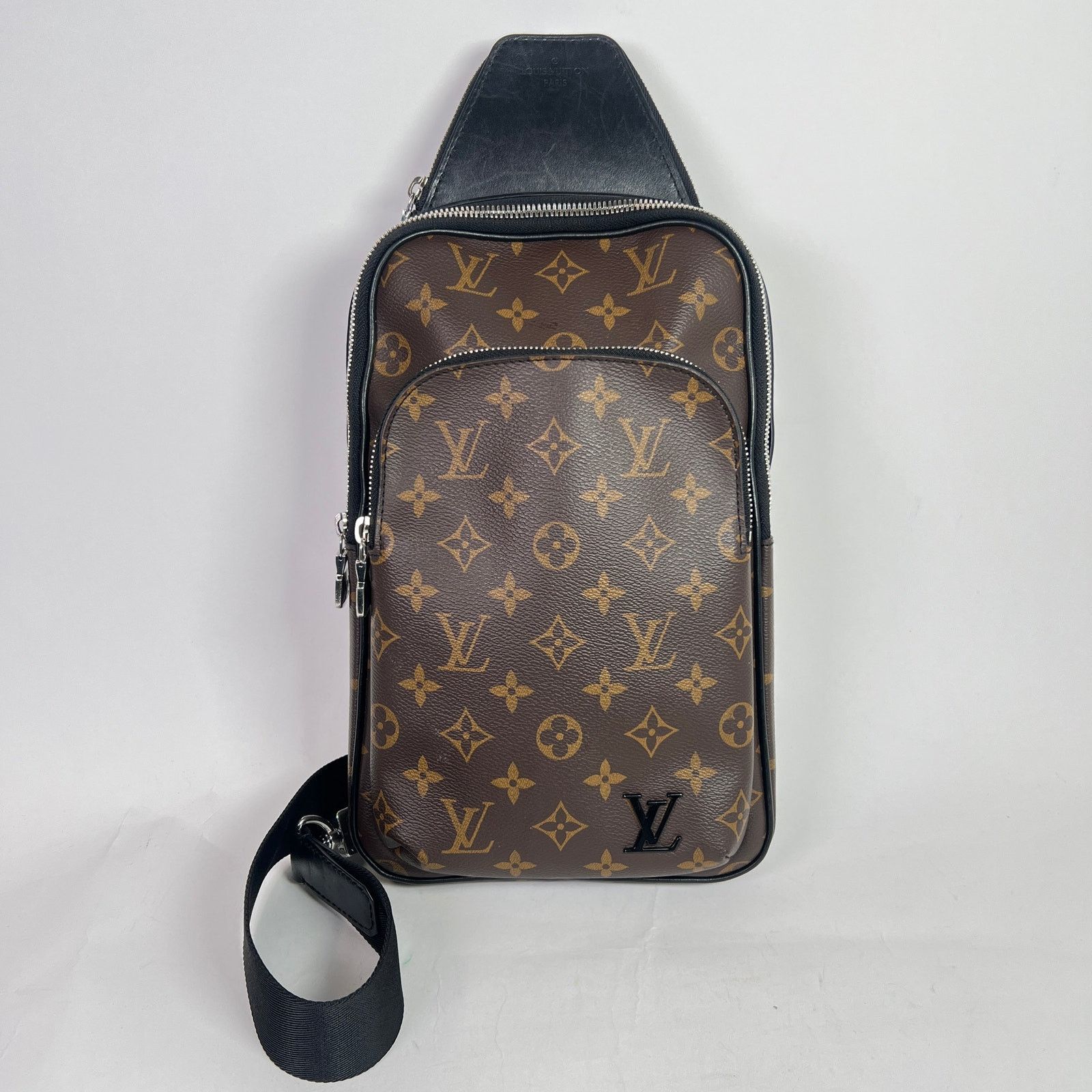 Louis Vuitton Louis Vuitton Monogram Avenue Sling Bag Size ONE SIZE - 1 Thumbnail
