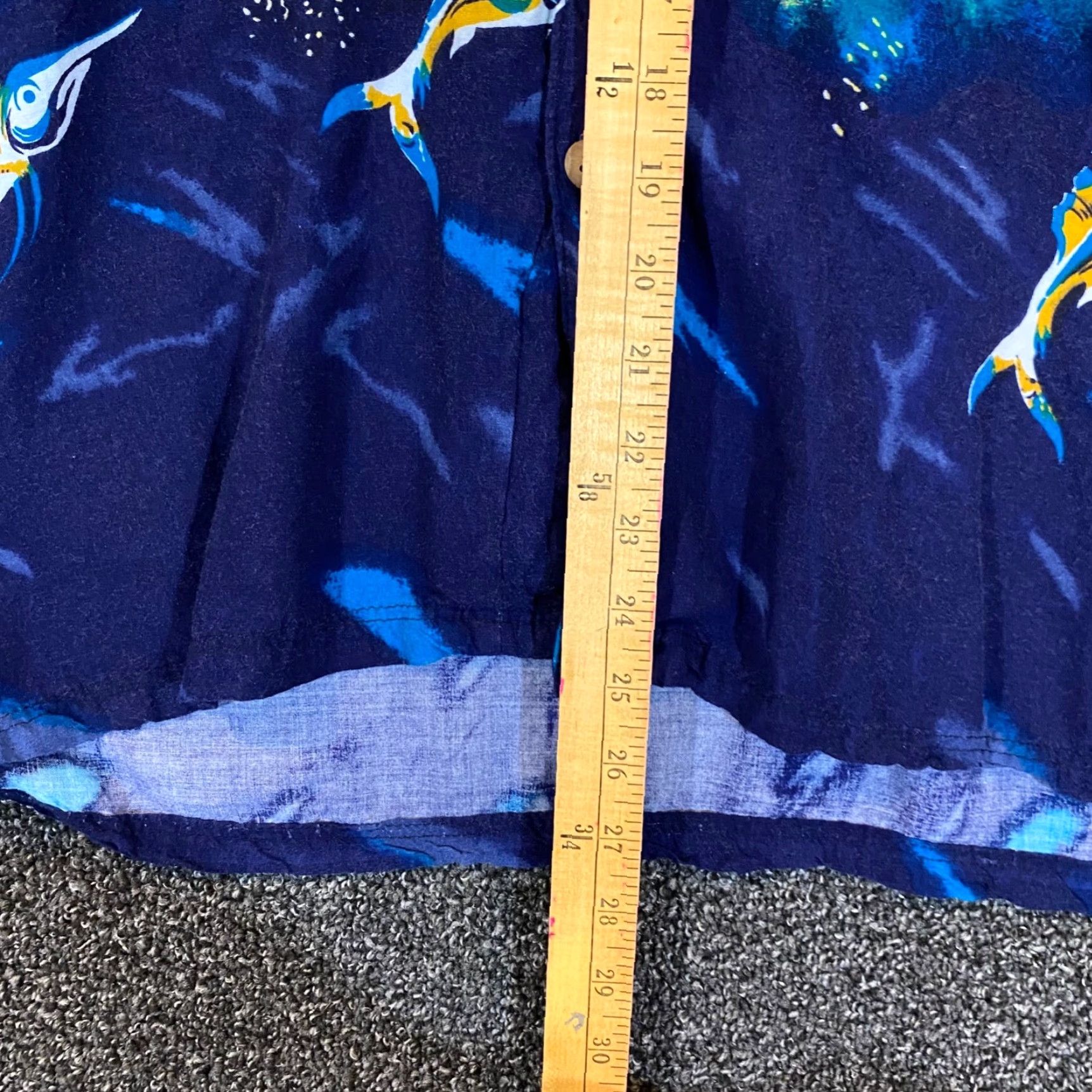 Vintage WINGO Hawaiian Shirt Mens XL Blue Floral Surfing Button Up Short Sleeve Rayon Shirt Size US XL / EU 56 / 4 - 4 Thumbnail