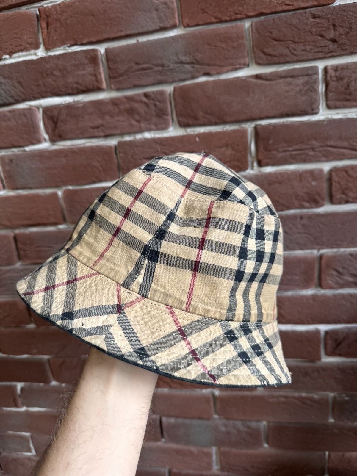 Burberry Vintage BURBERRY Reversible Nova Check Design Bucket Hat Y2k Size ONE SIZE - 4 Thumbnail