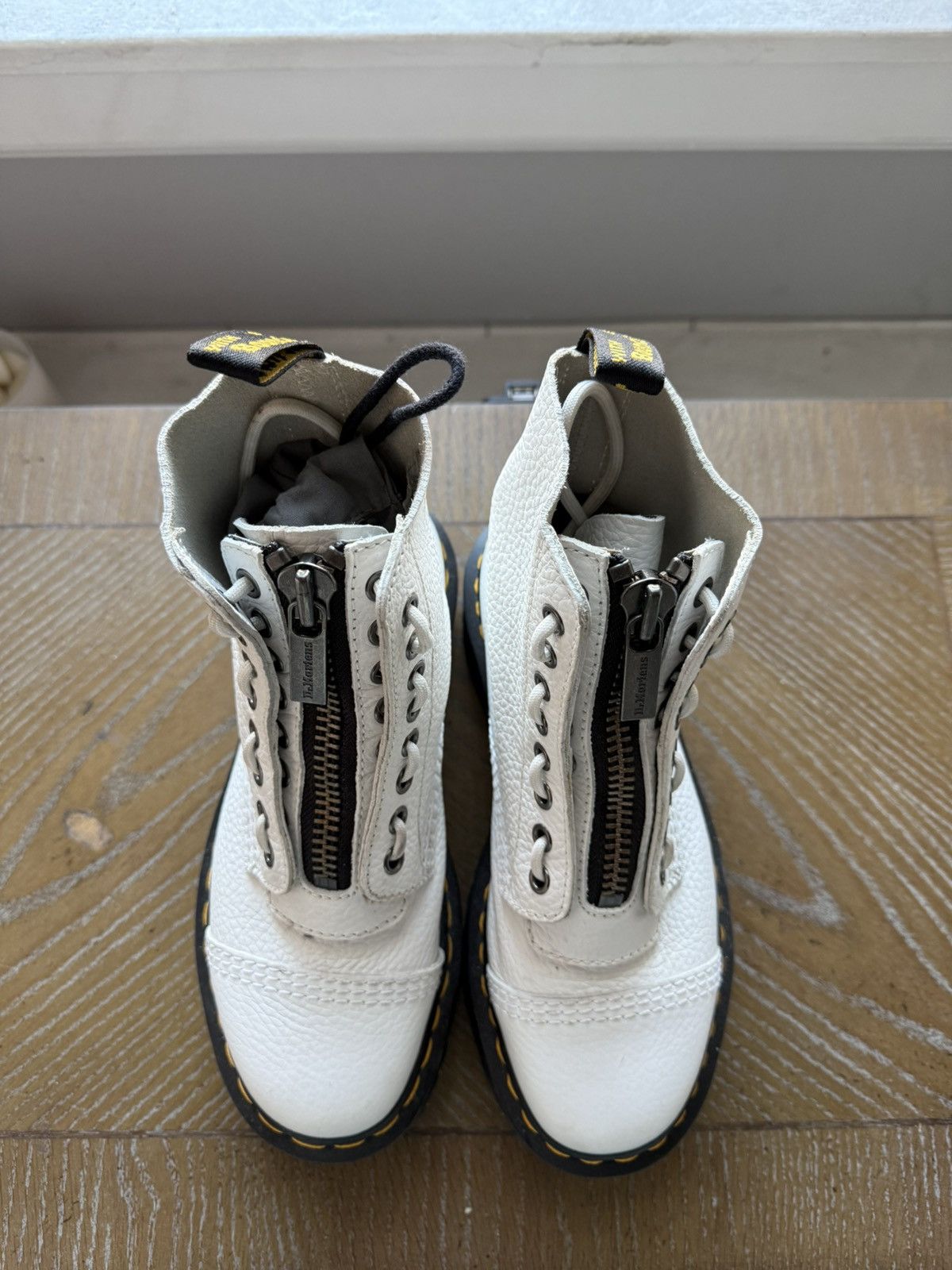 Dr. Martens Dr Martens women’s Sinclair leather zip front boot Size US 7 / IT 37 - 4 Thumbnail
