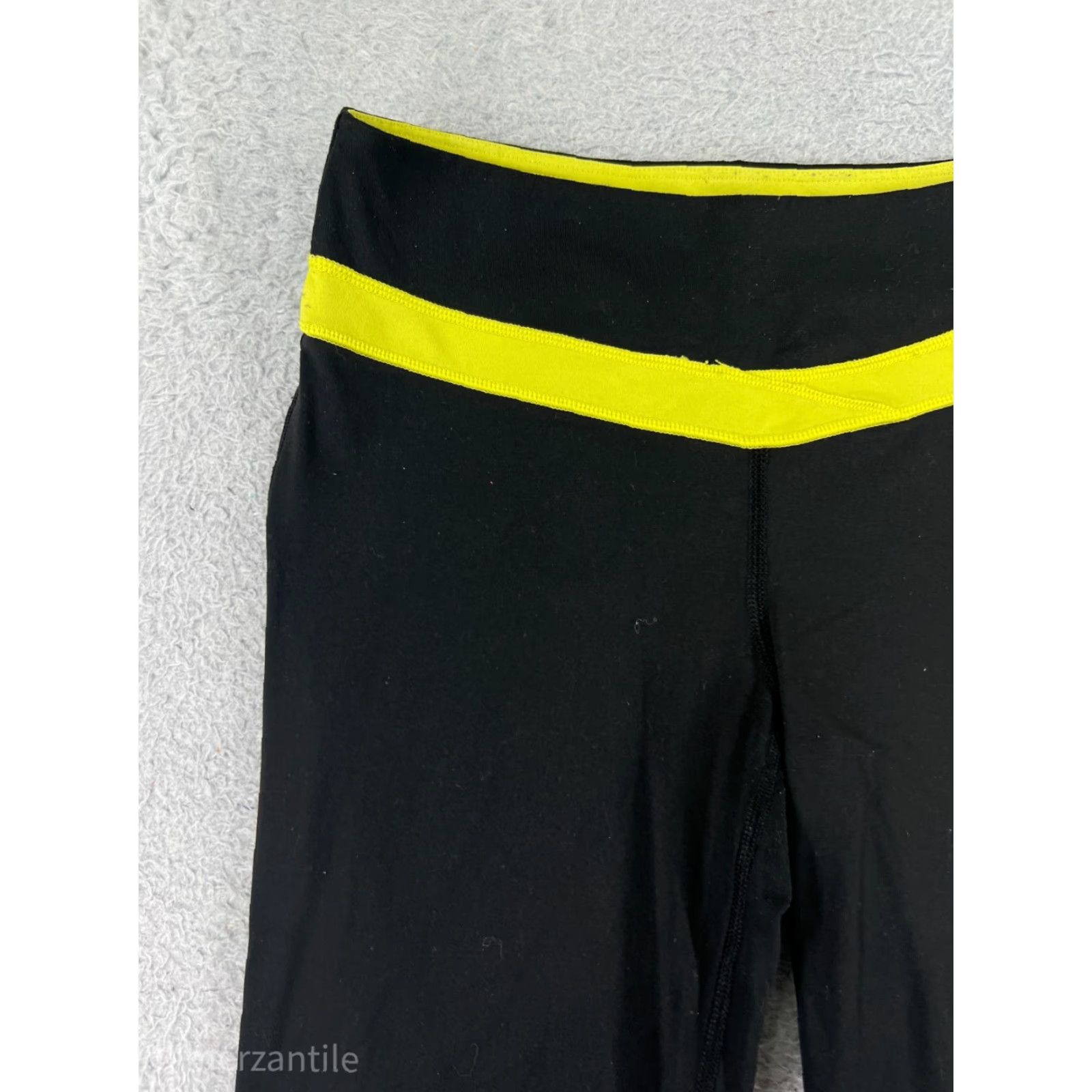 Victoria's Secret Victoria's Secret Leggings Womens XS Black Nylon Blend Stretch VSX Halloween/Activewear Pattern Spotted Size 26" / US 2 / IT 38 - 7 Thumbnail