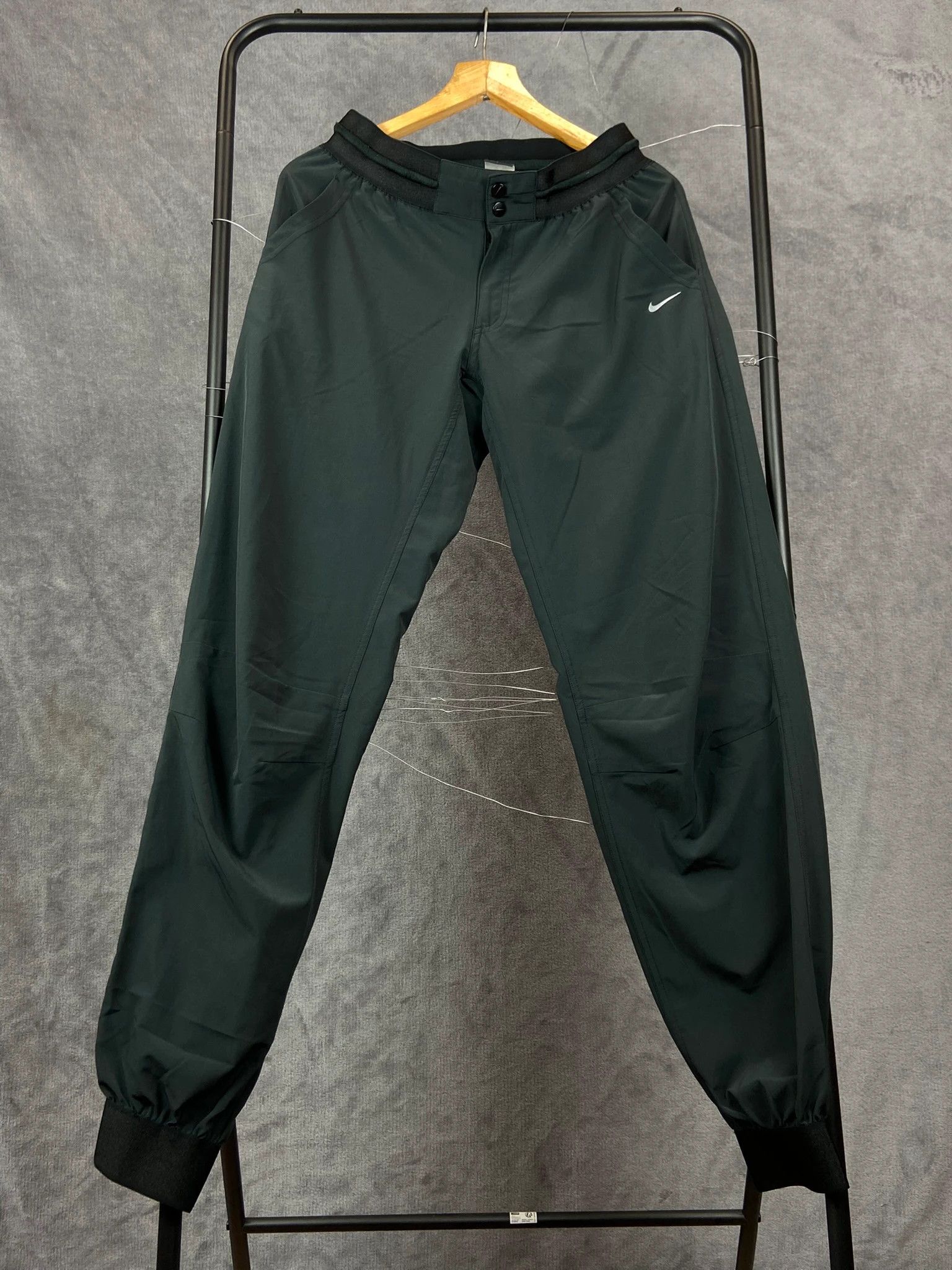 Nike Nike Black Track Pants / Soft Athletic Minimal (S) Size US 30 / EU 46 - 1 Thumbnail
