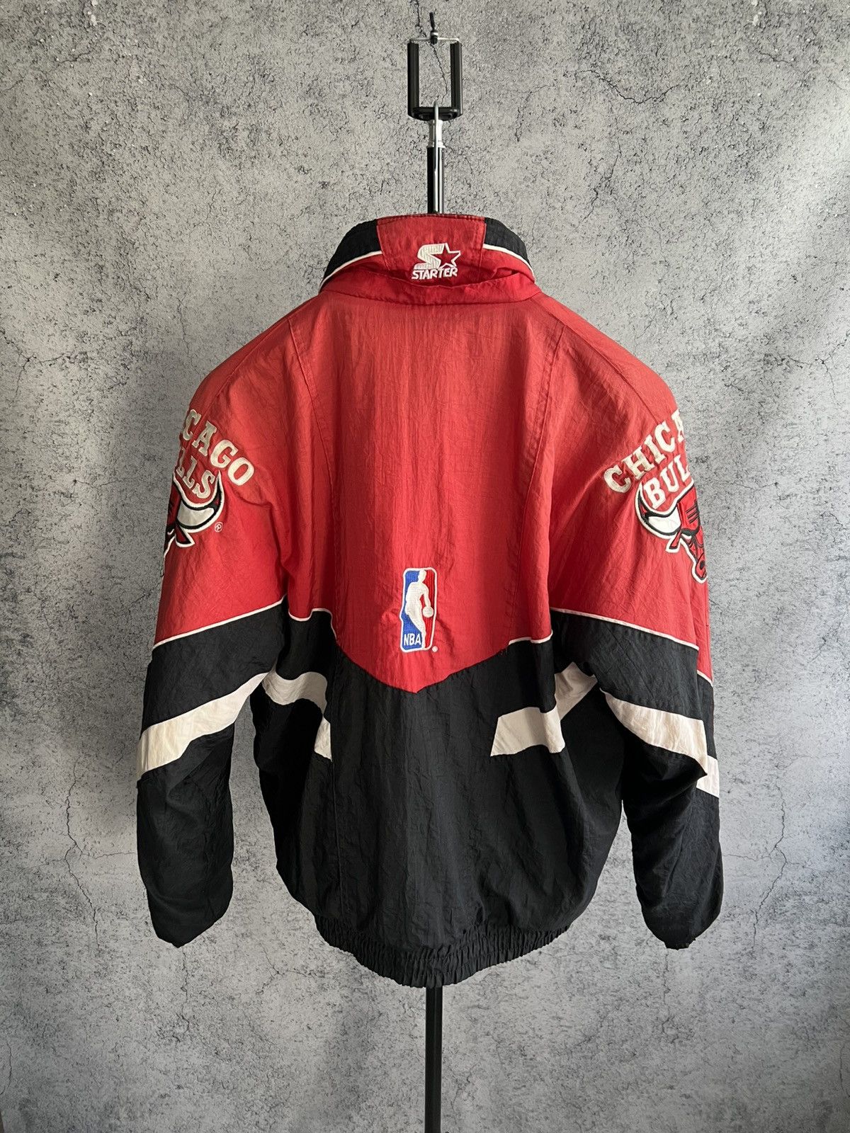 Starter Vintage Starter NBA Chicago Bulls Jacket 1990s Nylon Size US S / EU 44-46 / 1 - 2 Thumbnail