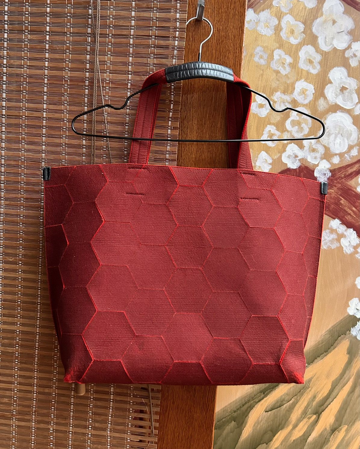 Issey Miyake × Japanese Brand × Pleats Please Issey Miyake Pleats Pleats by Issey Miyake Quilted Felt Tote Bag In Red Size ONE SIZE - 2 Thumbnail