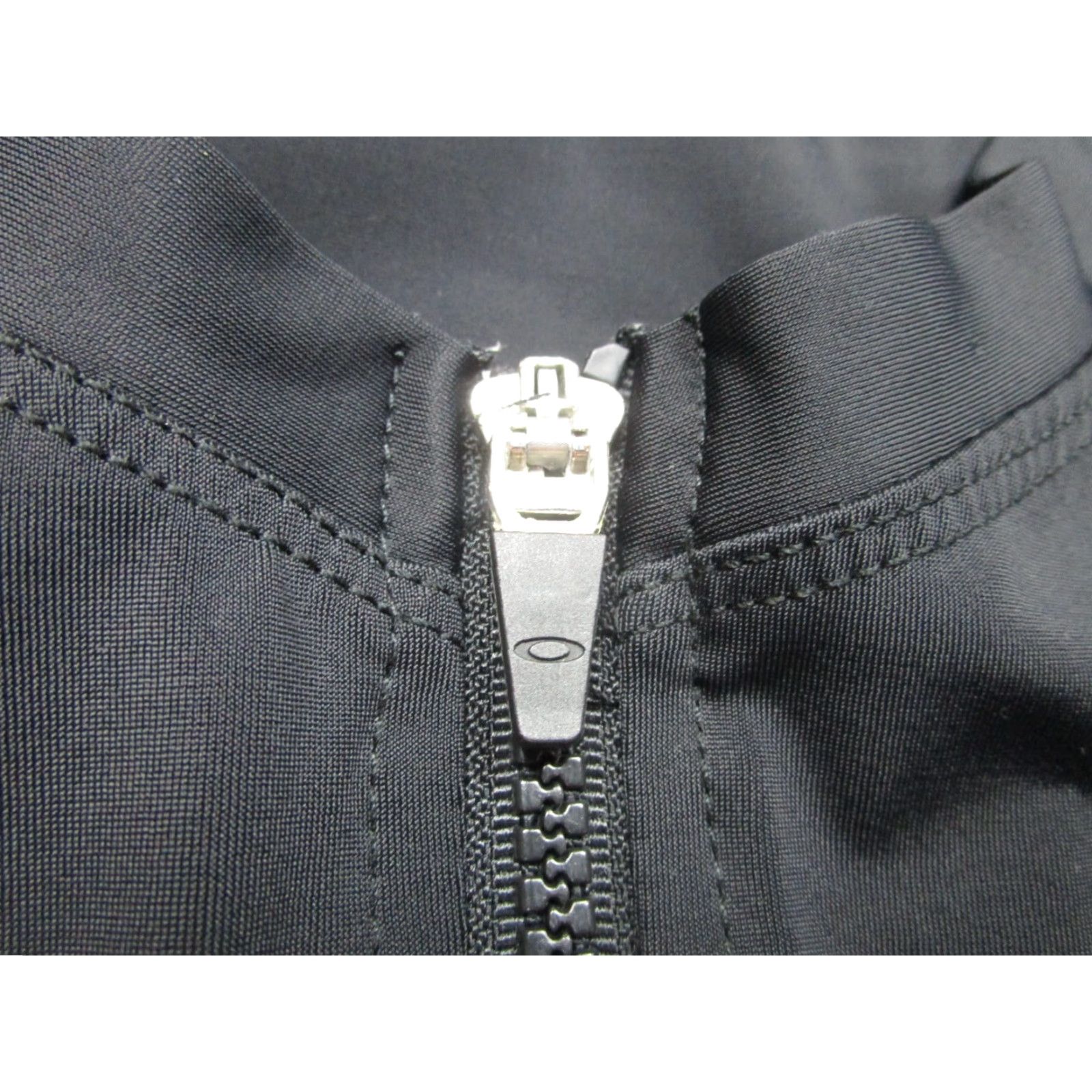 Oakley Oakley Women's Black Long Sleeve Zip Shirt Sheer Moisture Wicking Cyber Gothic Style L Size L / US 10 / IT 46 - 4 Thumbnail