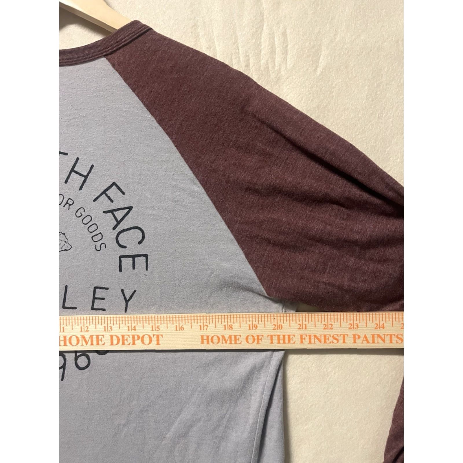 The North Face The North Face Men’s T-Shirt Long Sleeve Size Large Multicolor Logo Cotton Crew Neck Regular Fit Shirt Men Size US L / EU 52-54 / 3 - 3 Thumbnail