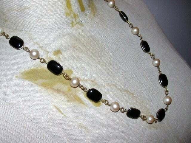 Designer Haskell Faux Pearl And Gripoix Black Glass Chiclet Necklace Size ONE SIZE - 2 Thumbnail