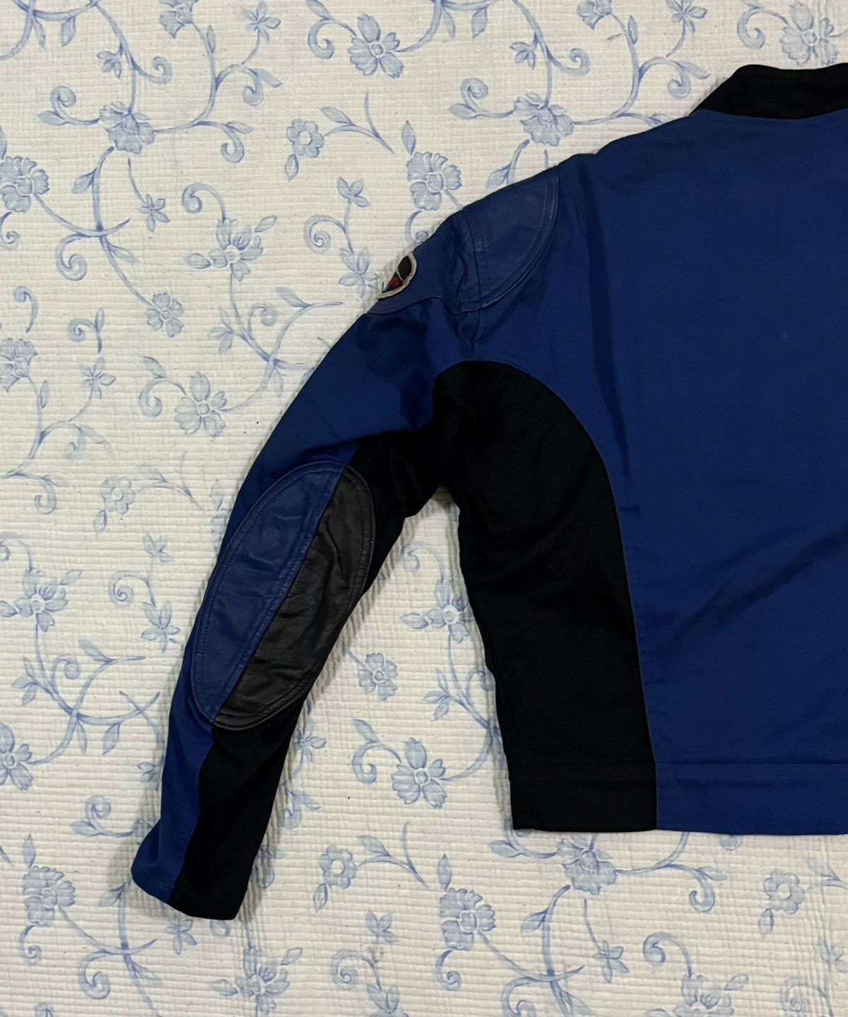 Sports Specialties Kushitani Cropped Padding Leather Jacket Size US S / EU 44-46 / 1 - 9 Thumbnail