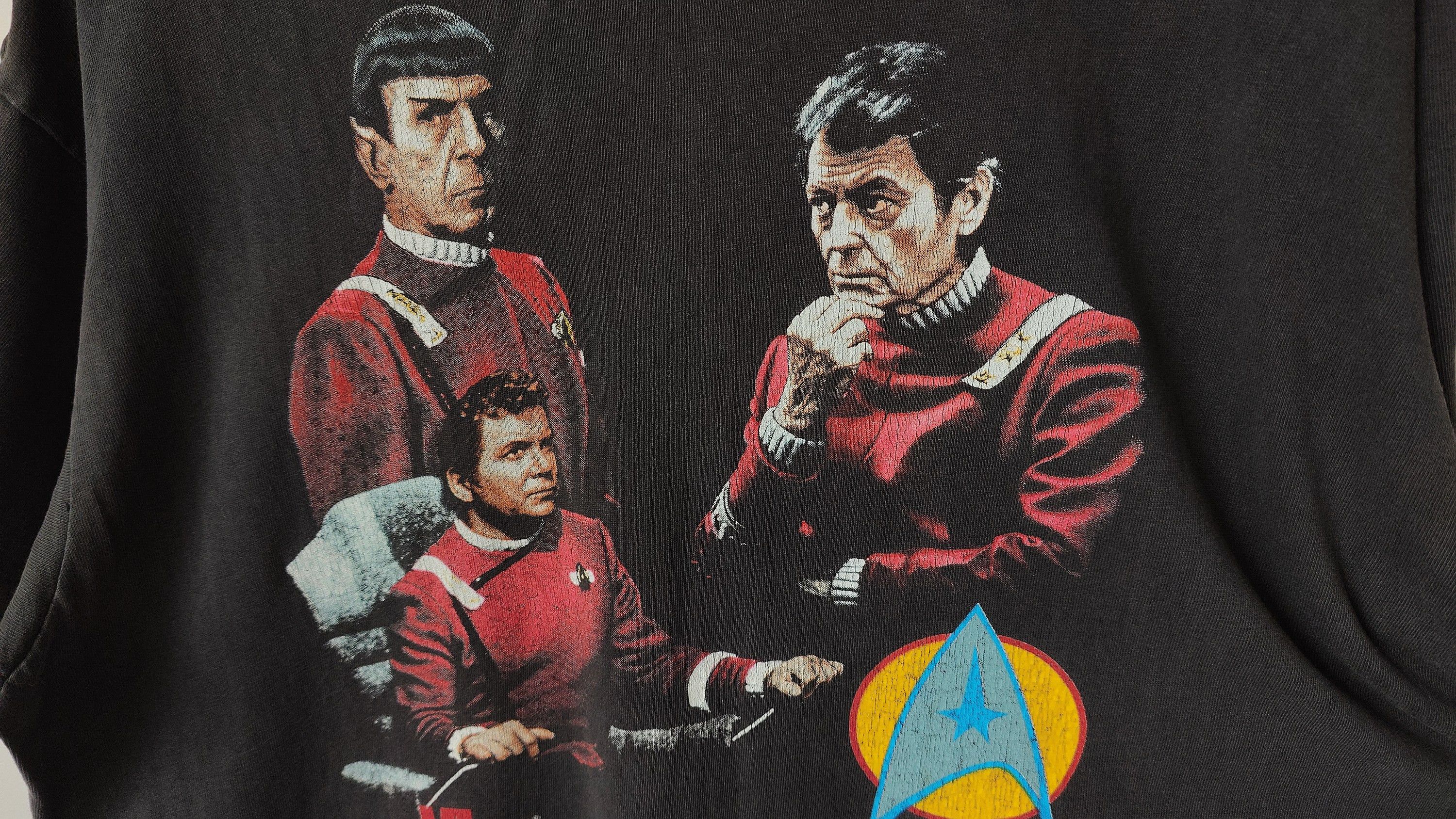 Vintage Vintage 1991 Star Trek Starfleet vs Klingons VTG Tshirt Size US XL / EU 56 / 4 - 8 Thumbnail