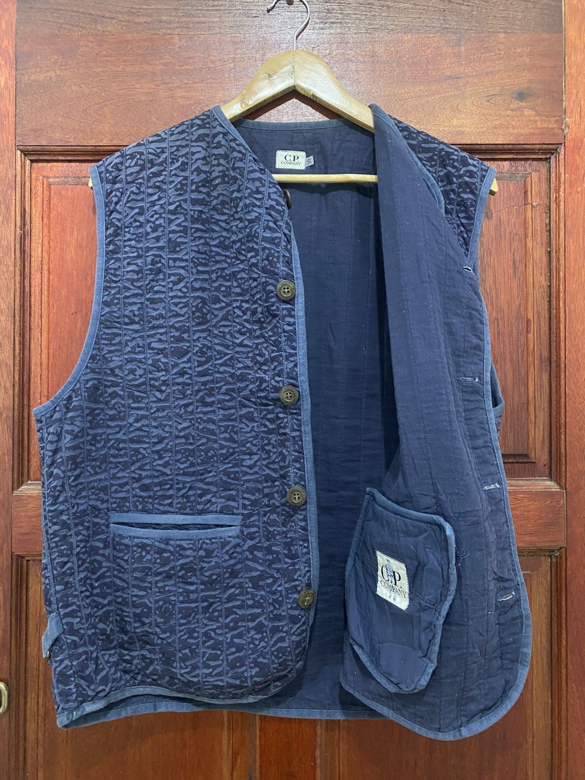 C.P. Company × Massimo Osti A/W 1994 C.P. Company Waistcoat Made Italy Nice Design Size US M / EU 48-50 / 2 - 6 Thumbnail