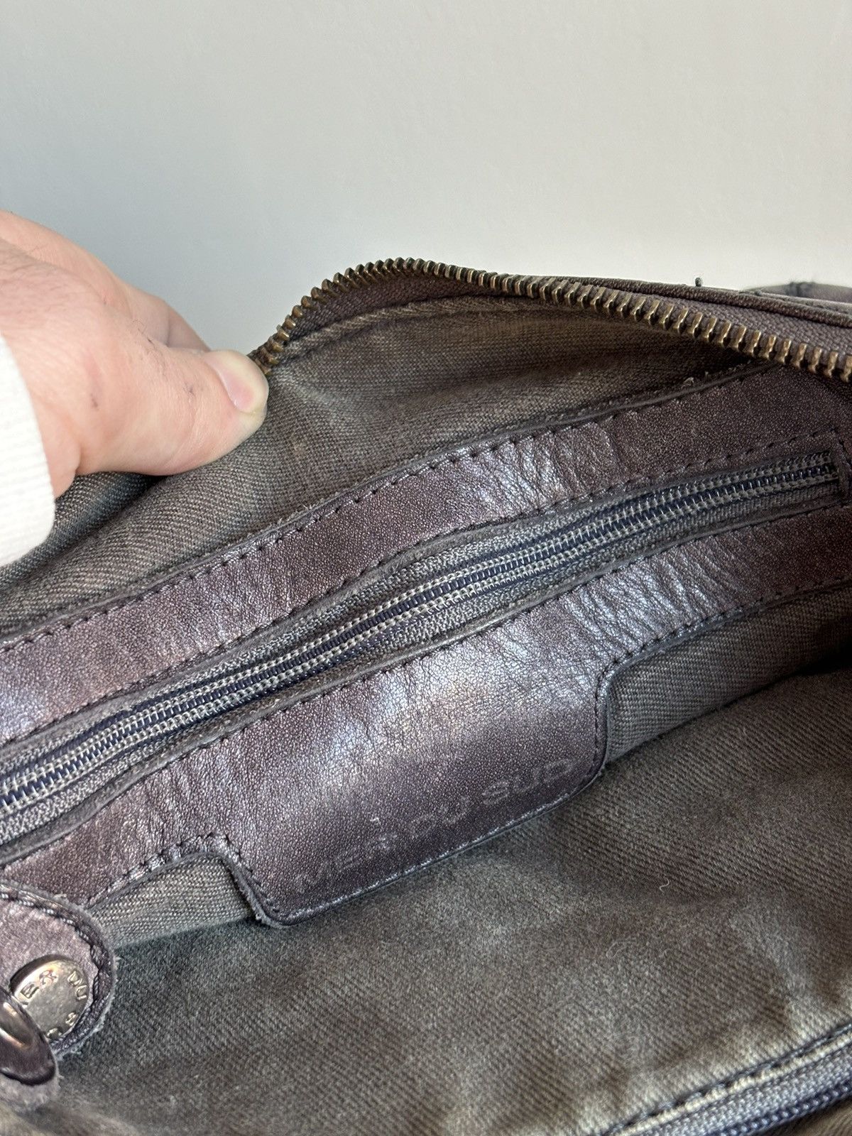 Vintage Vintage Mer Du Sud Leather Croosbody Bag Size ONE SIZE - 11 Thumbnail