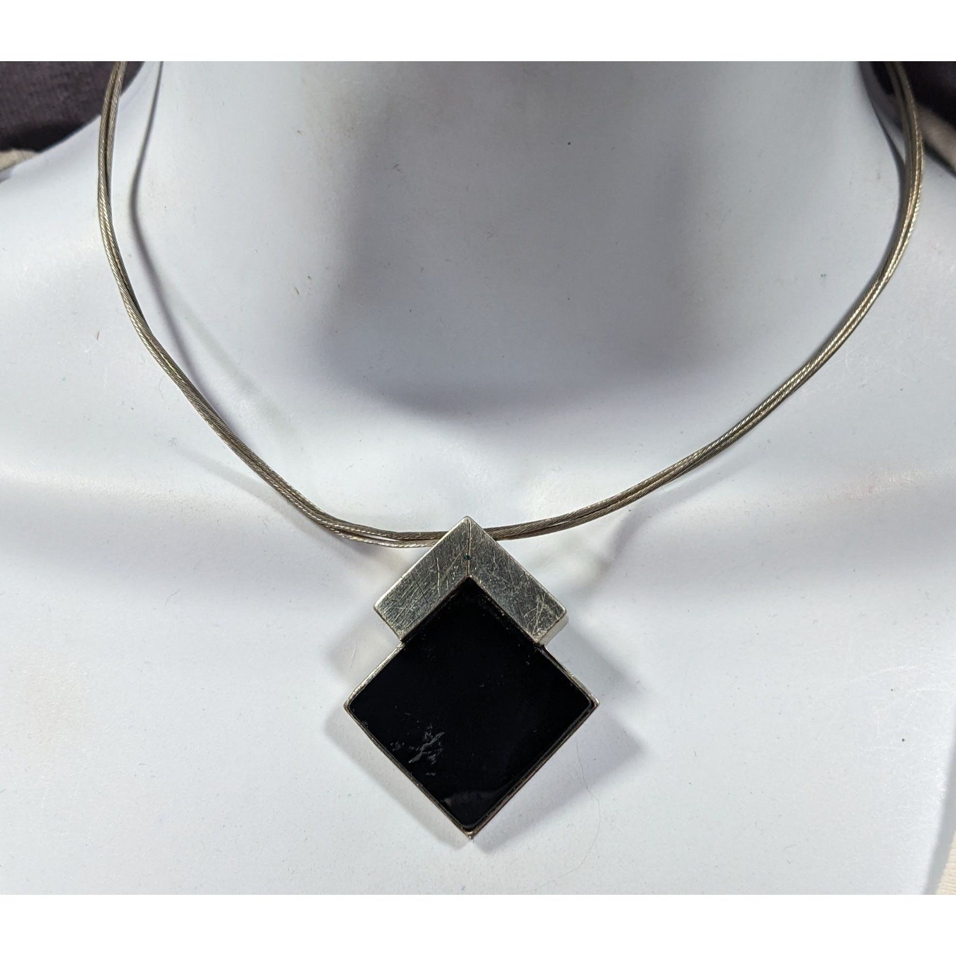 Other Unique Art Deco Black And Silver Tone Pendant Necklace Signe Size ONE SIZE - 2 Thumbnail