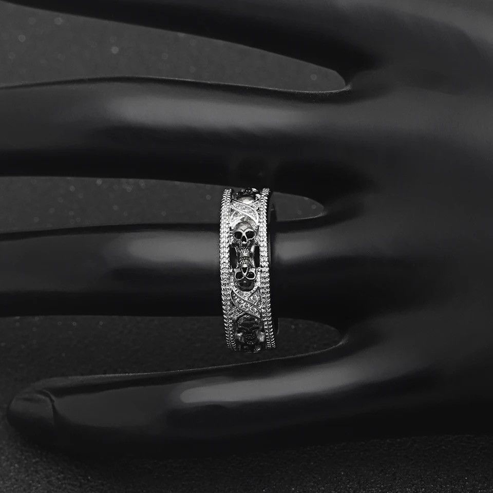 Jewelry × Vintage Classic Silver Goth Skull Ring Size ONE SIZE - 3 Thumbnail