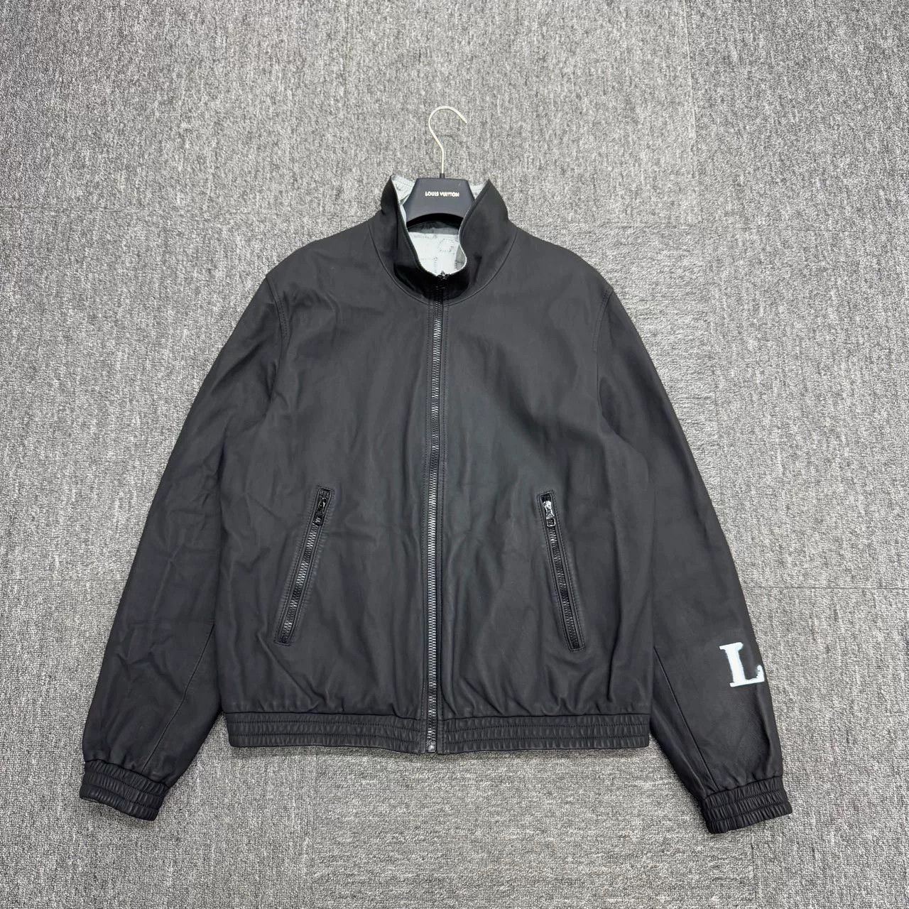 Louis Vuitton louis vuitton reversible ink flower leather jacket Size US L / EU 52-54 / 3 - 1 Thumbnail