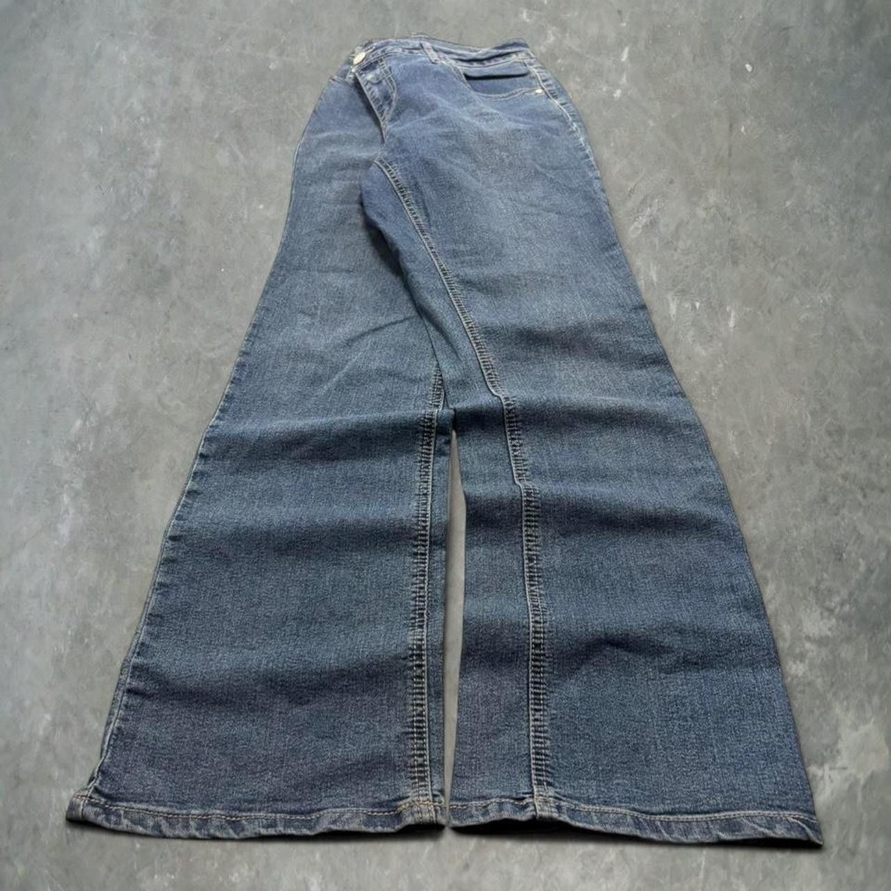 Vintage Crazy Vintage Y2K/2000s Bootcut Medium Wash Denim Jeans! Size US 36 / EU 52 - 1 Thumbnail