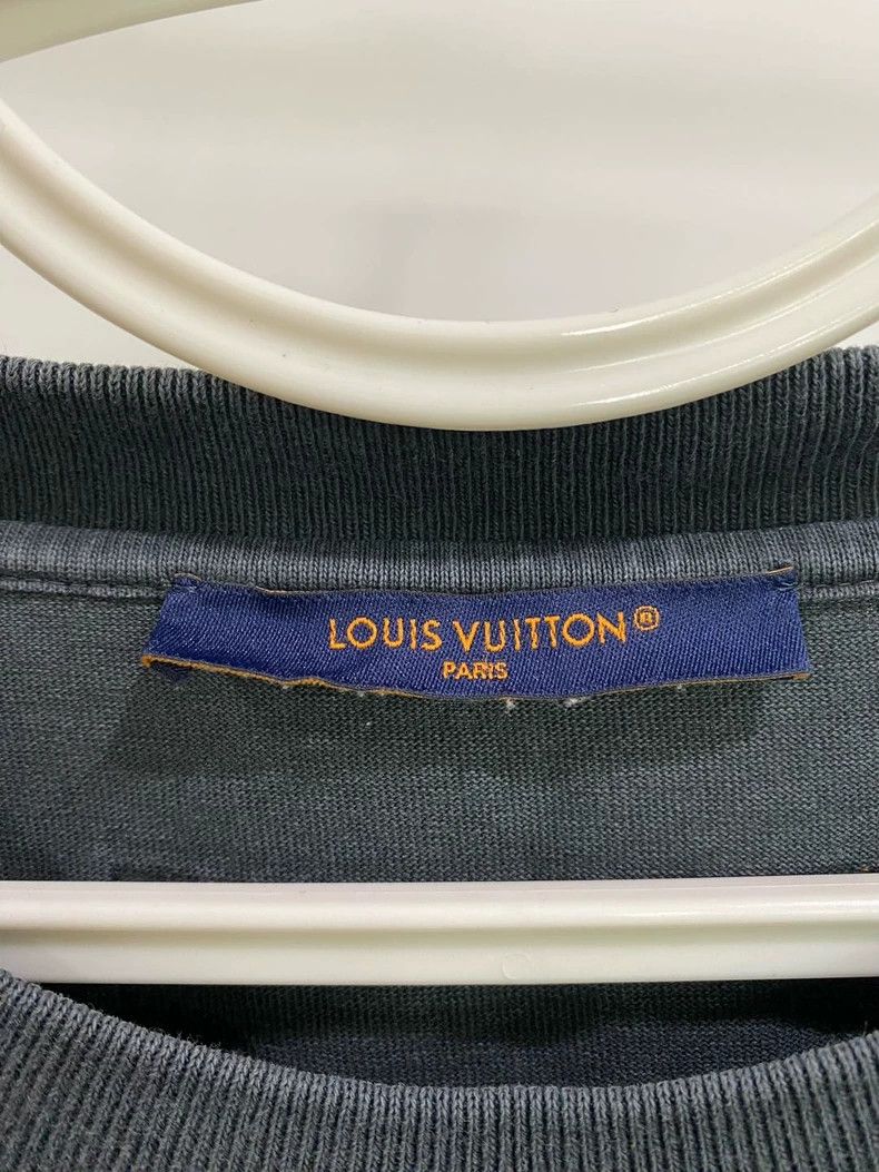 Louis Vuitton Louis Vuitton size 5l Black Logo Back Label Short Sleeve Size US M / EU 48-50 / 2 - 3 Thumbnail