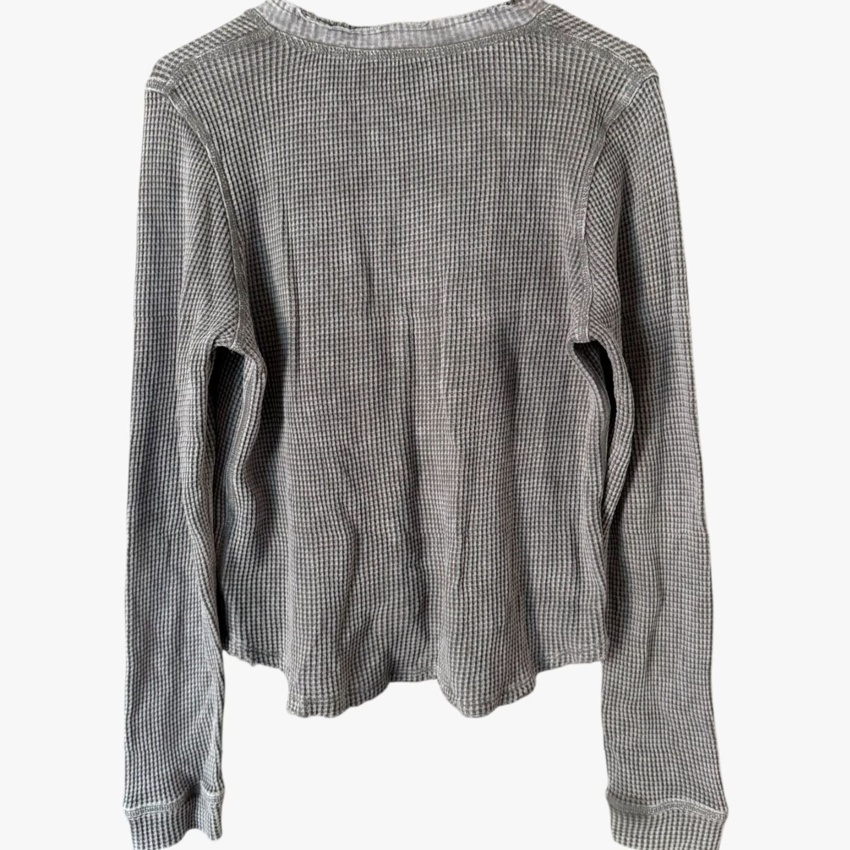 Vintage Mono B Henley Top Gray Women's Large Mineral-Washed Distressed Long Sleeve Knit T-Shirt Size L / US 10 / IT 46 - 4 Thumbnail
